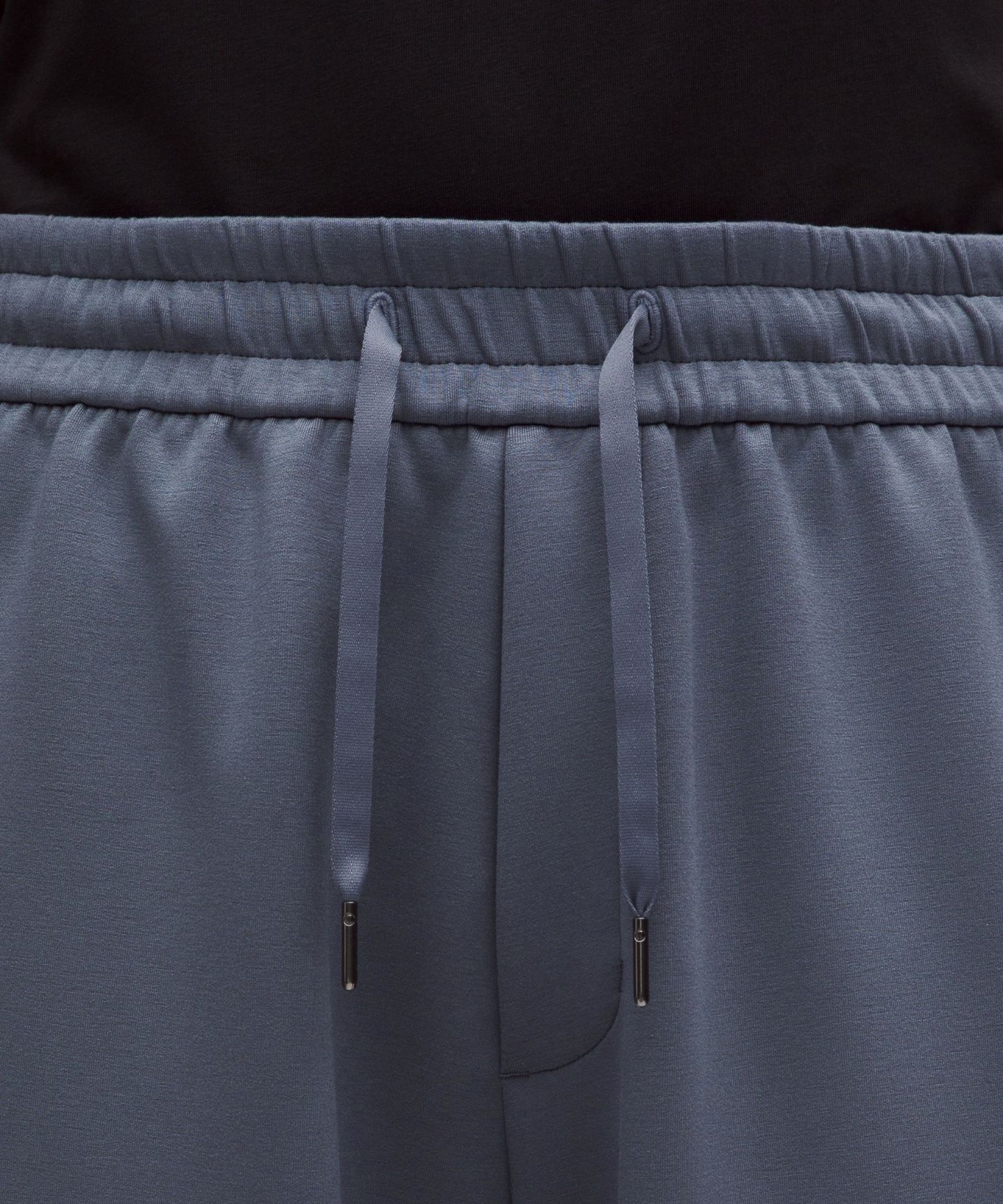 Мужские брюки Lululemon Smooth Spacer Colourblock Pant *Regular, цвет: Бриллиантовый / Тёмно-синий — фото 4
