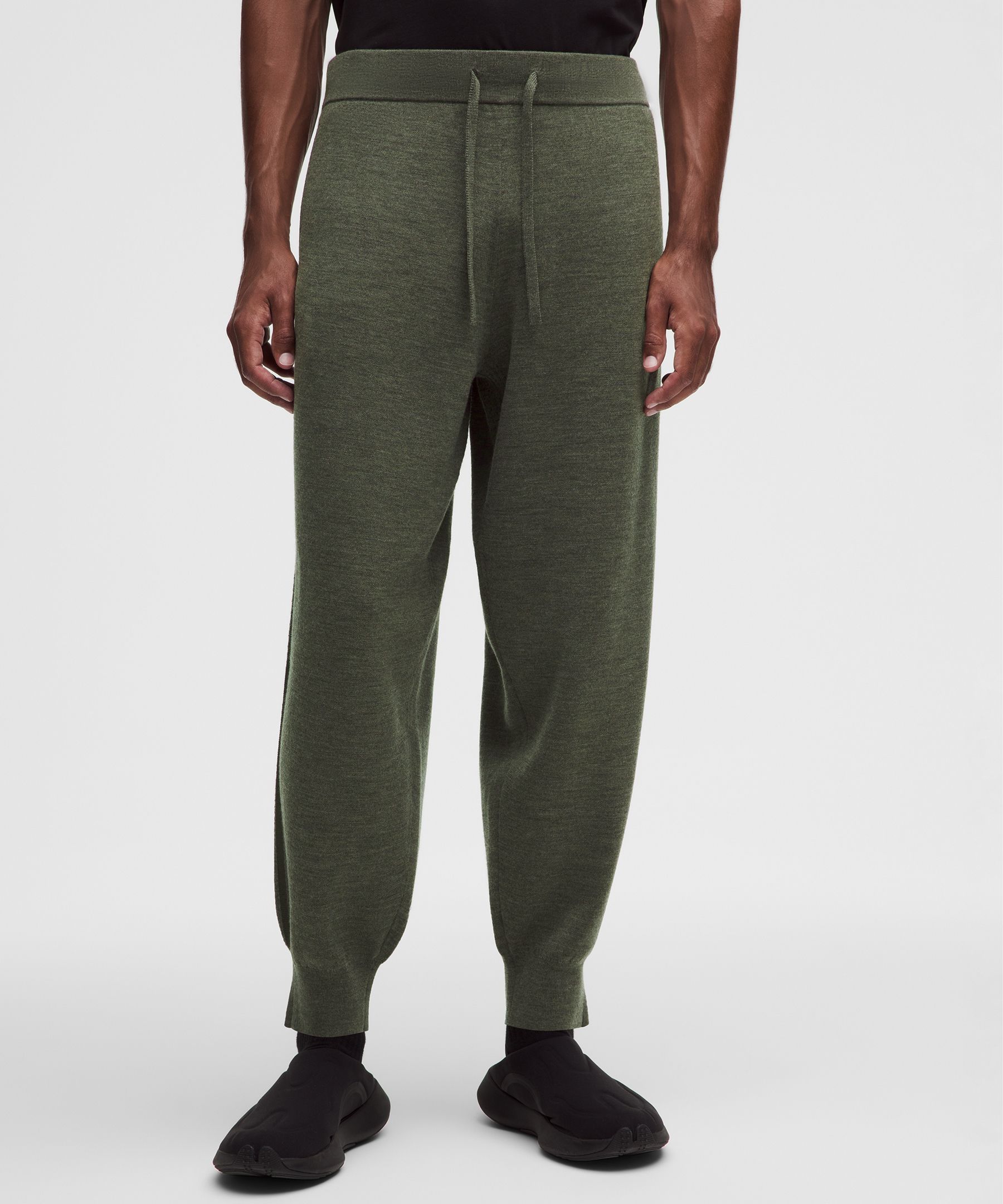 Pantal&oacute;n jogger tejido de lana merino *Regular