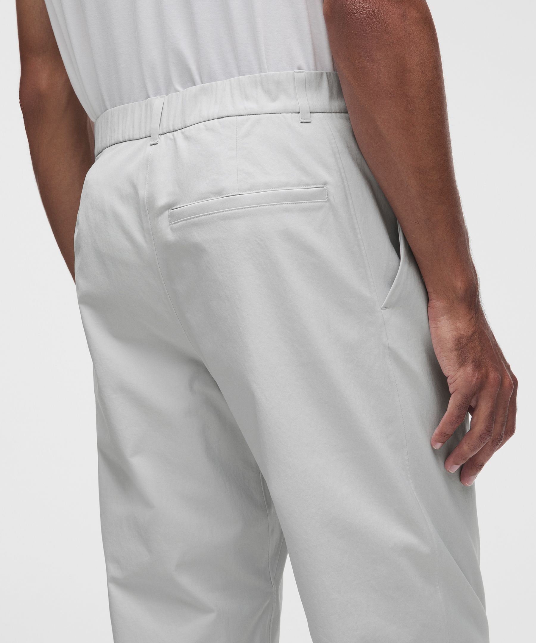 The Norm Pleated Smooth Twill Trouser
