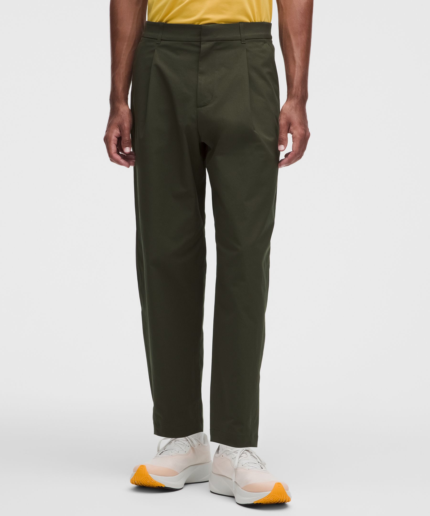 The Norm Pleated Smooth Twill Trouser