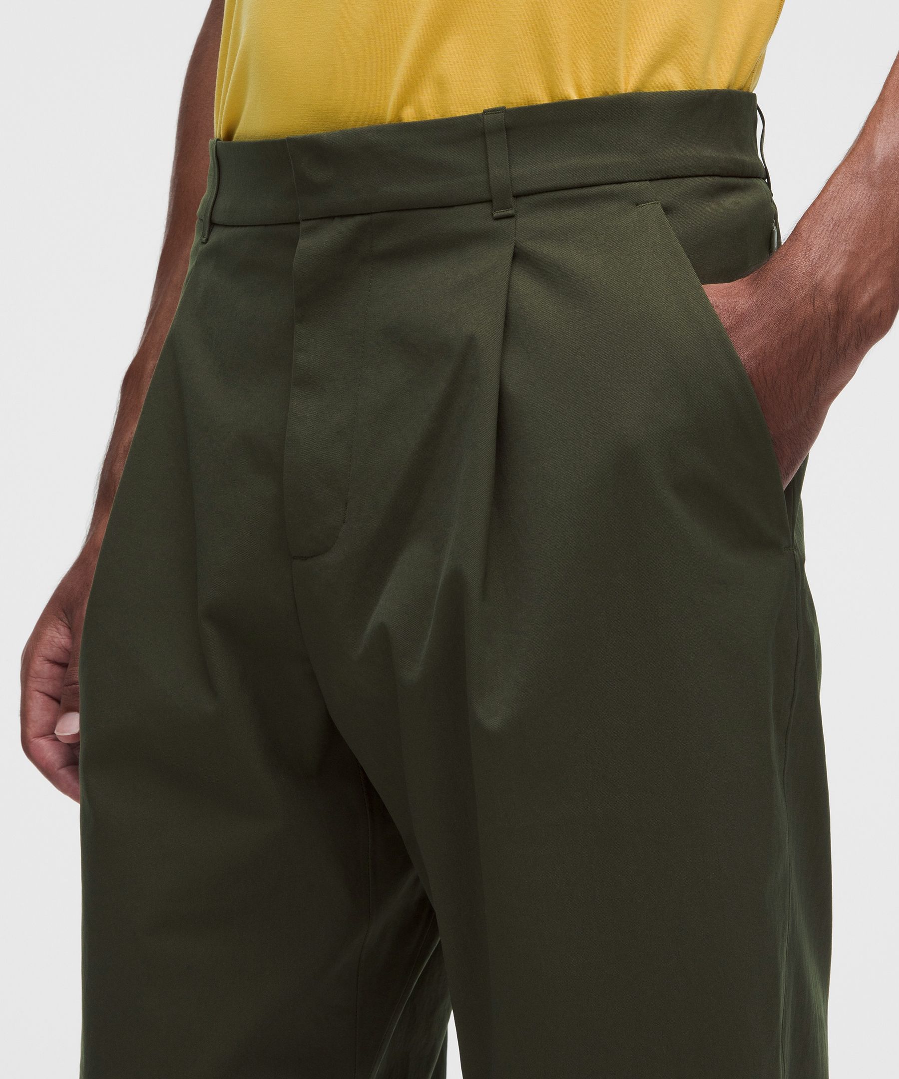 The Norm Pleated Smooth Twill Trouser *Regular