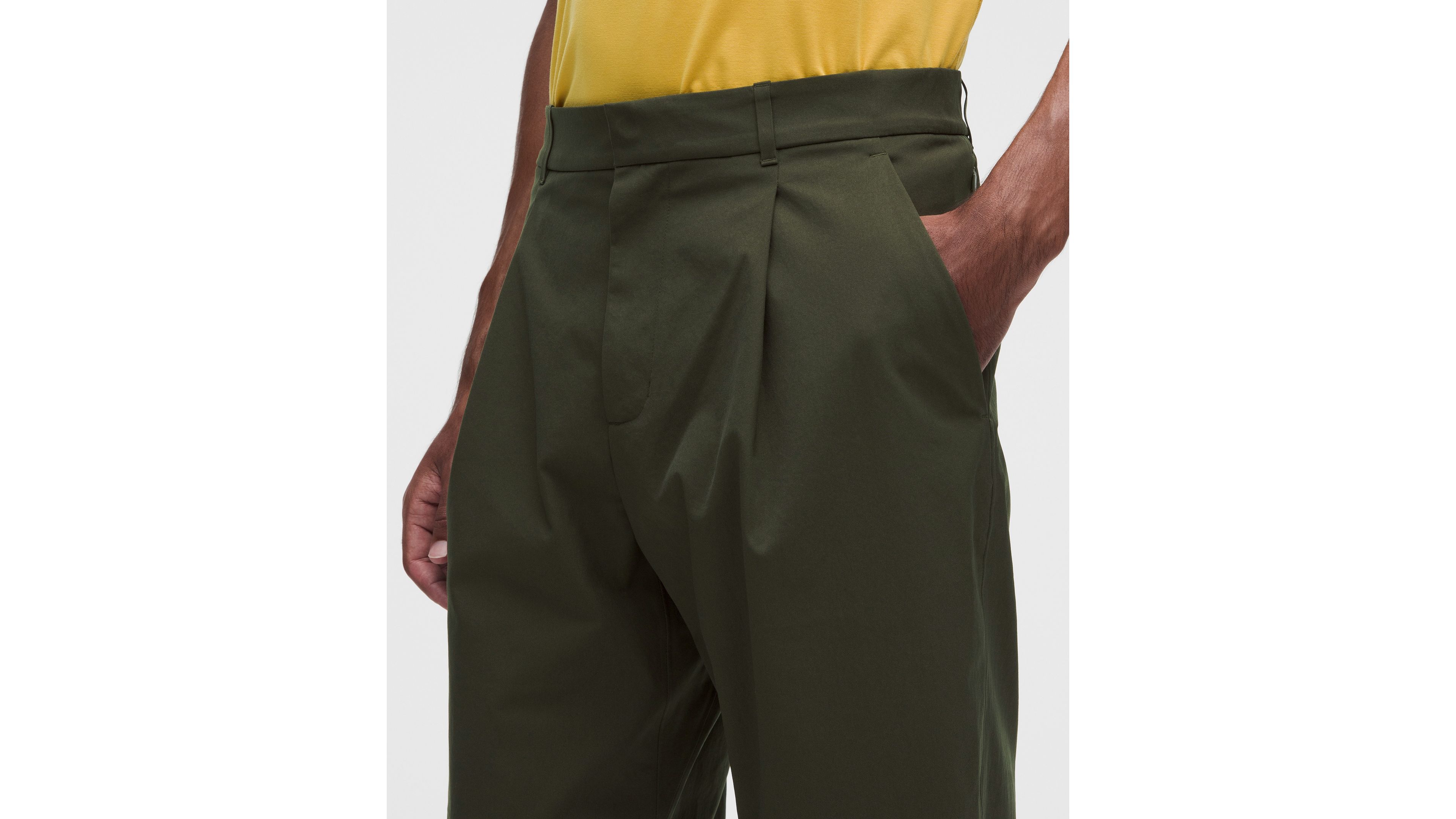 The Norm Pleated Smooth Twill Trouser *Regular