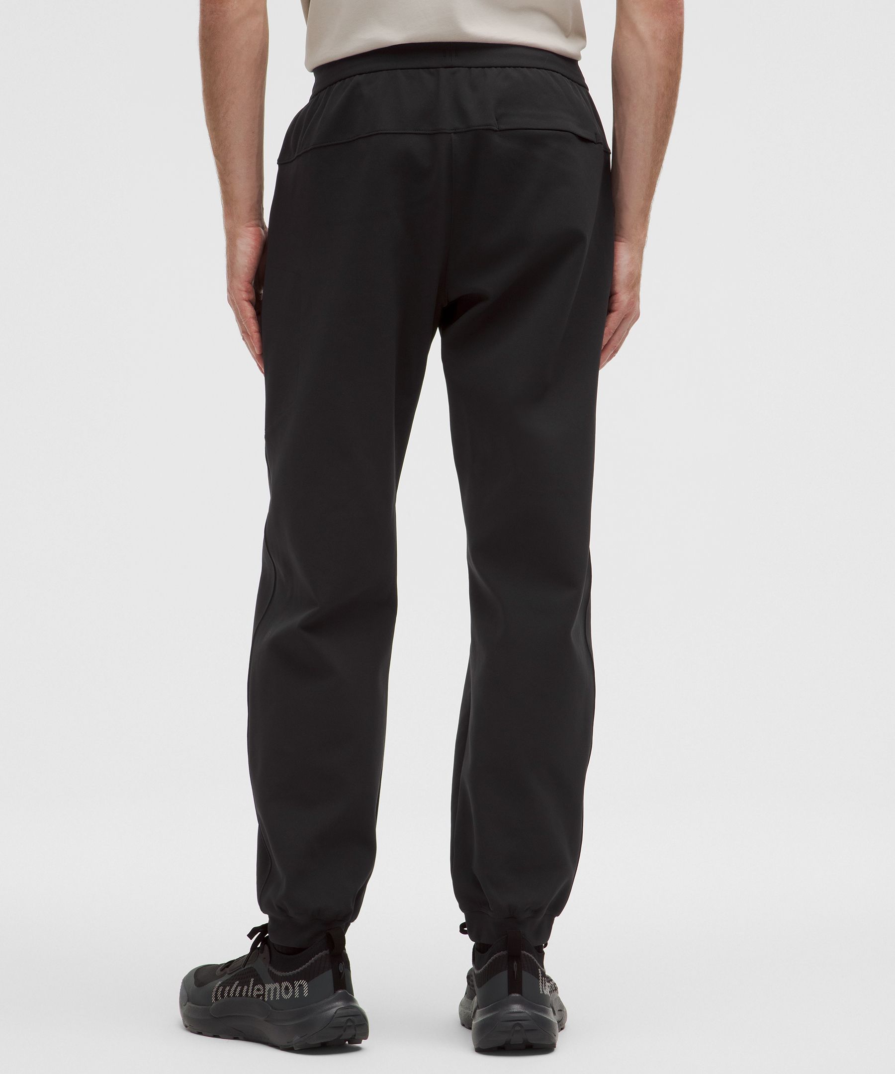Sojourn Jogger *Shorter