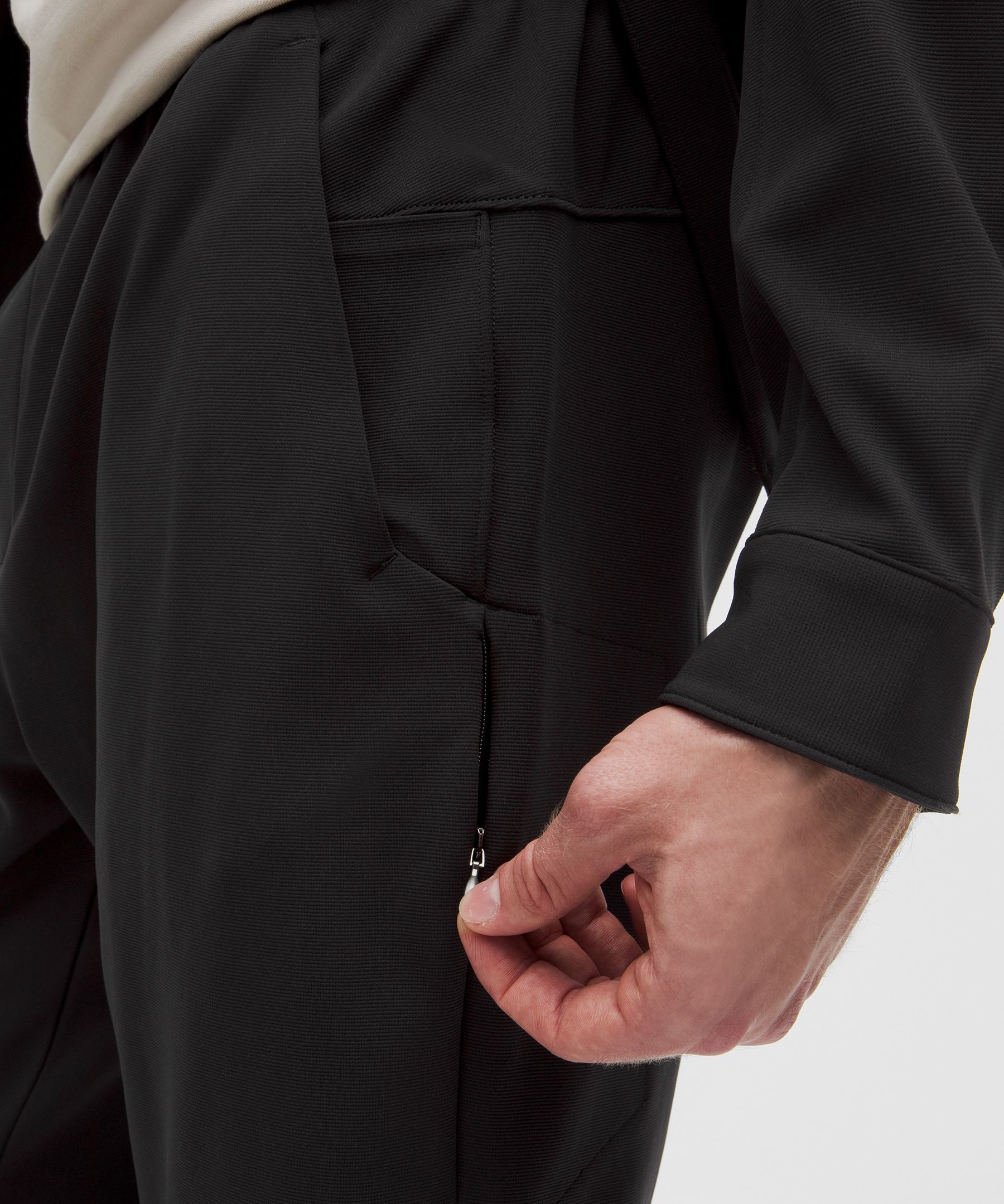 Sojourn Jogger *Shorter