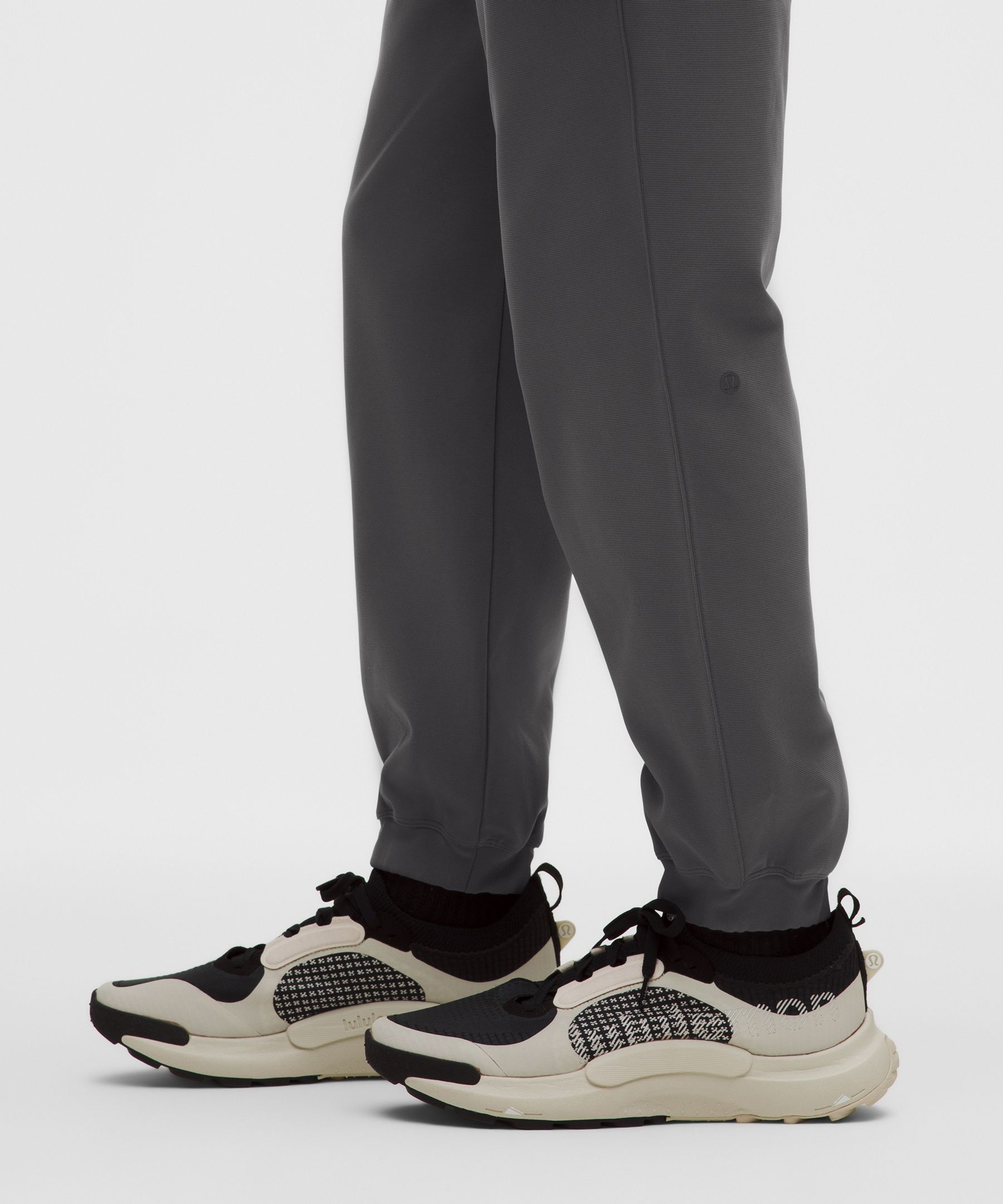 Sojourn Jogger *Shorter