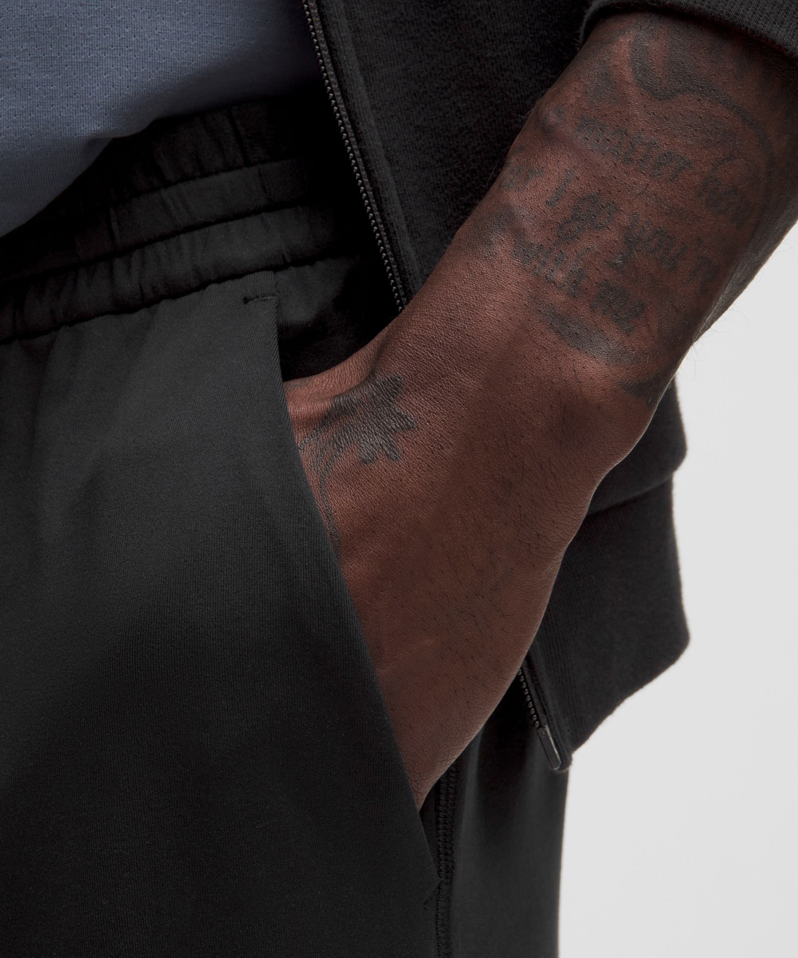 Мужские брюки Lululemon Soft Jersey классического кроя Shorter — фото 4