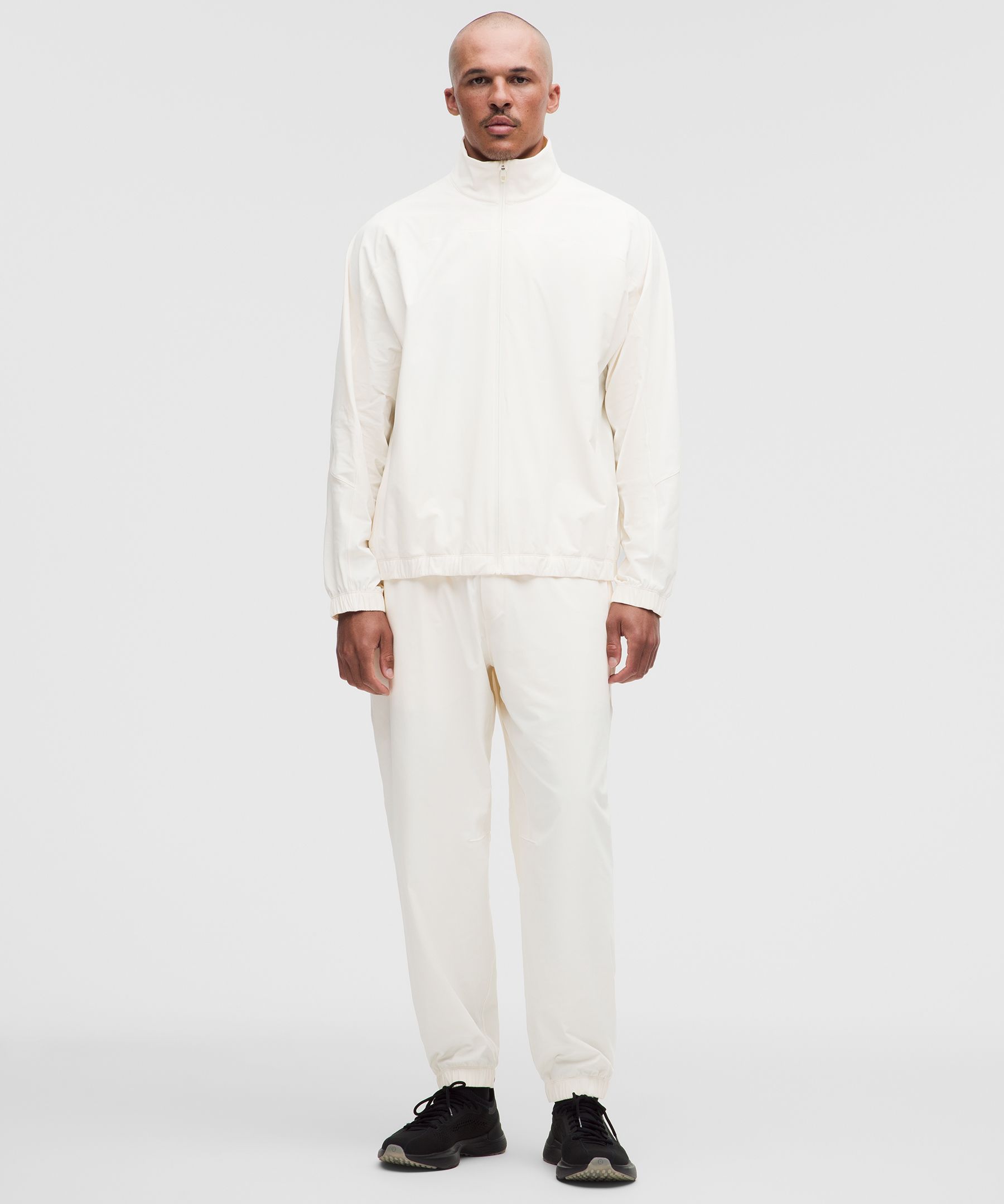lululemon – Men’s Weightlifting Warm-Up Trousers Regular – Color White – Size Large