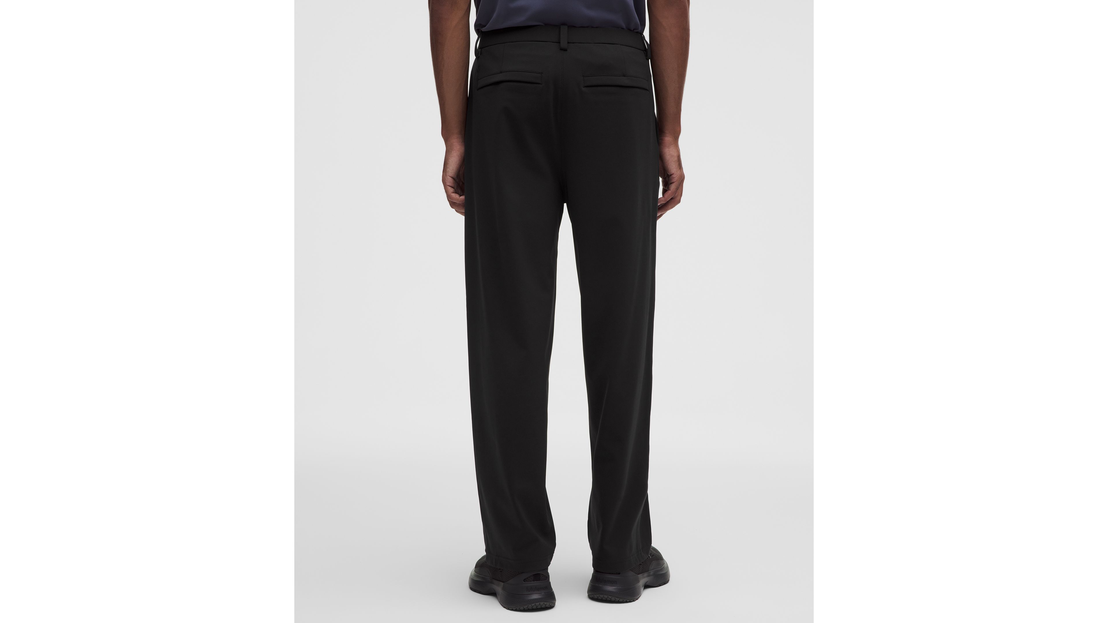 Men's Daydrift Relaxed-Fit Pleated Trouser *Regular