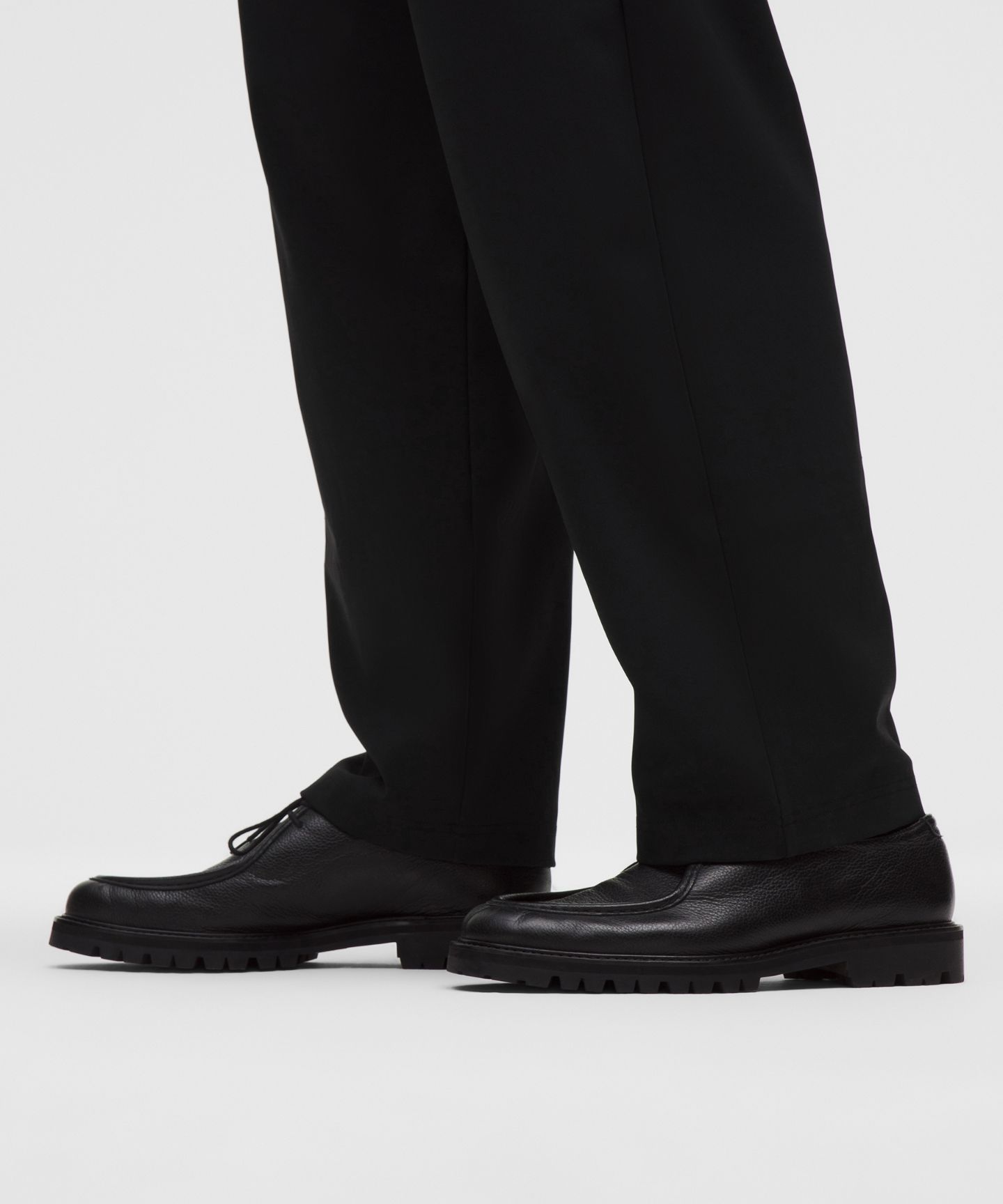Мужские брюки Lululemon Daydrift Relaxed-Fit Pleated Trouser *Regular, цвет: Чёрный — фото 8
