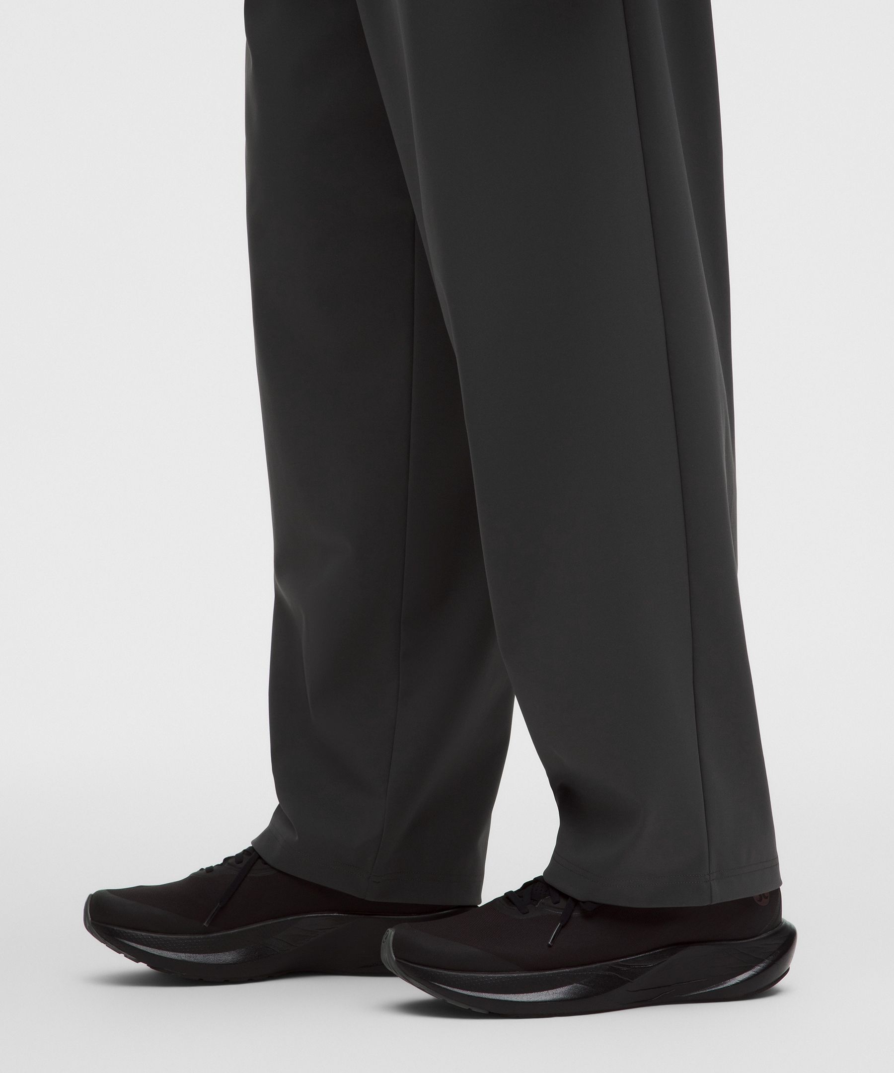 Pantalon Daydrift &agrave; plis coupe d&eacute;contract&eacute;e pour hommes *Standard