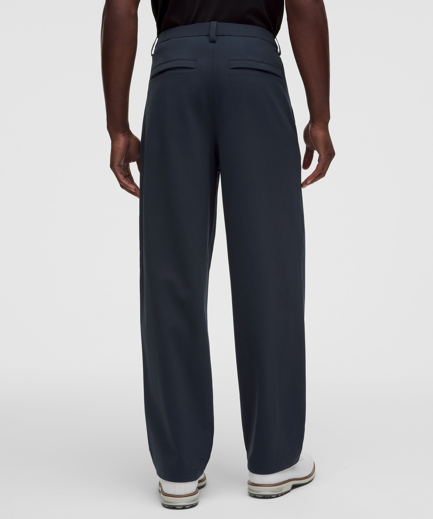 Men's Daydrift Relaxed-Fit Pleated Trouser *Regular