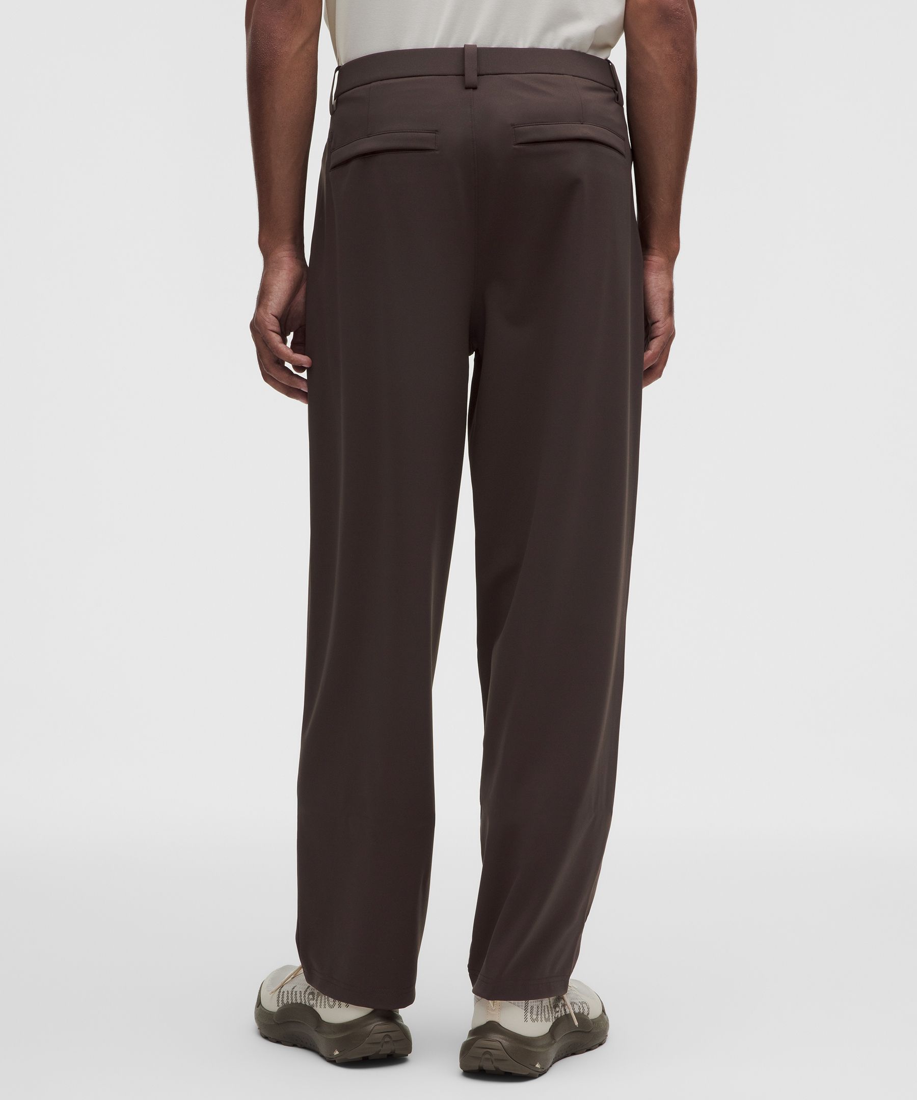 Men's Daydrift Relaxed-Fit Pleated Trouser *Regular