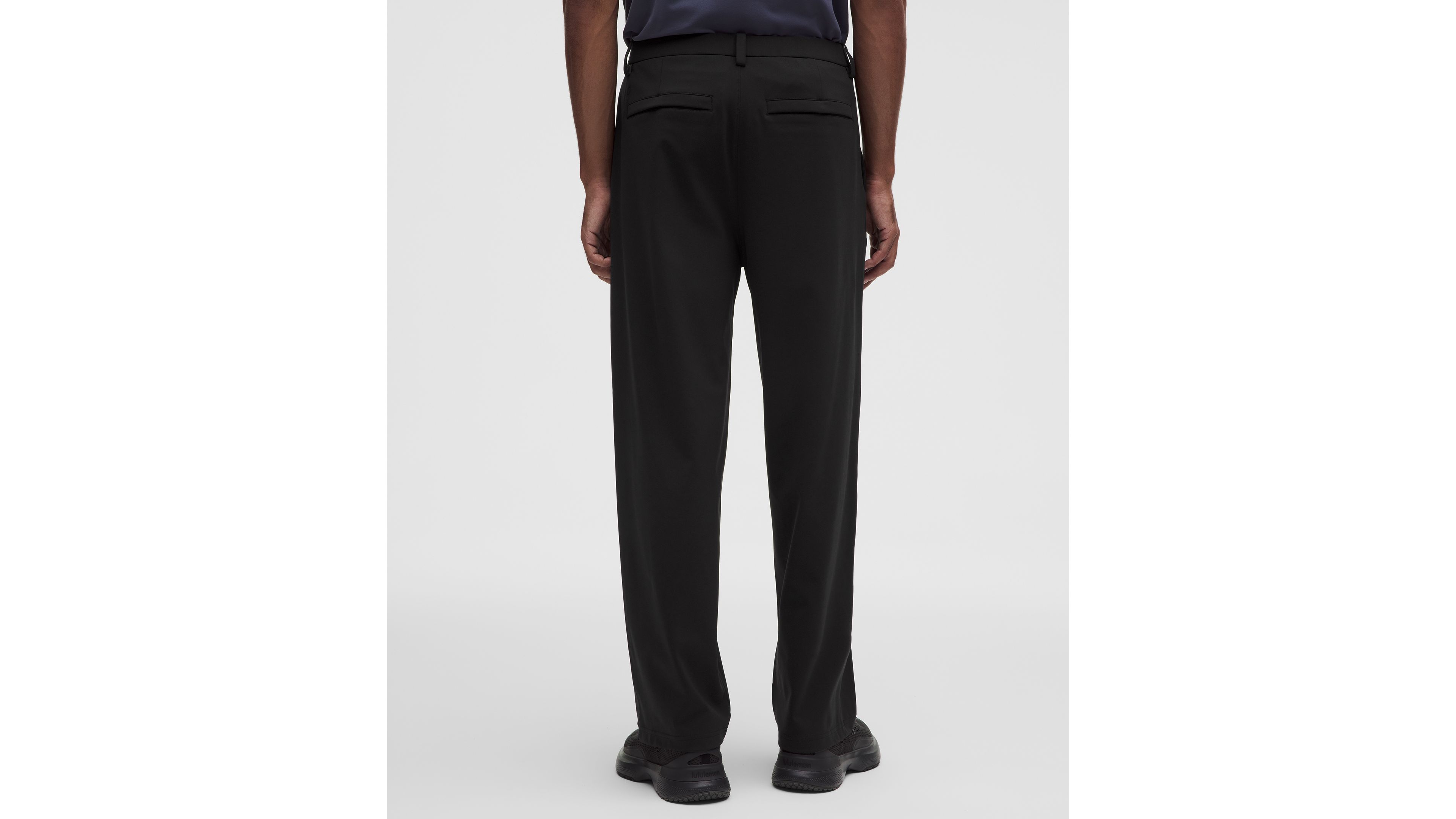 Men's Daydrift Relaxed-Fit Pleated Trouser *Shorter