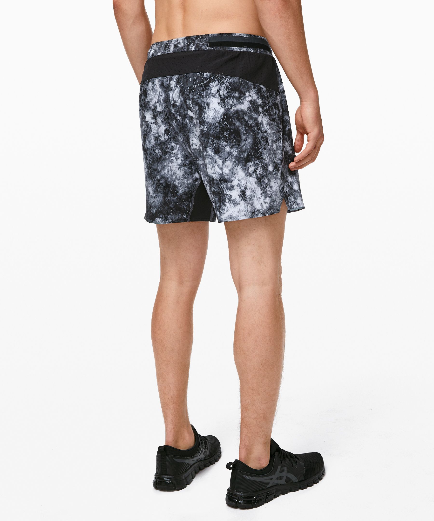 Lululemon Surge Short Light 7 - Black - lulu fanatics