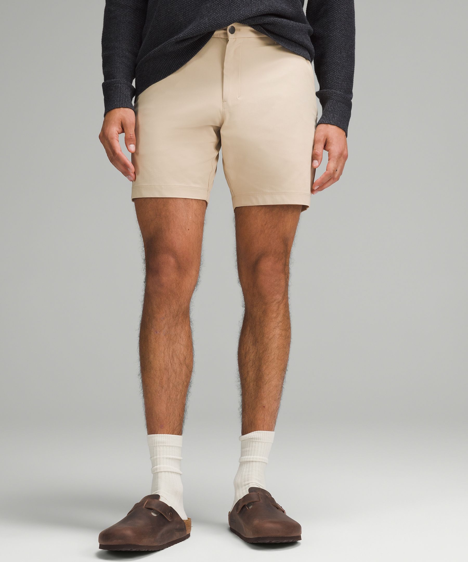 Beige Commission 7 shorts, Lululemon