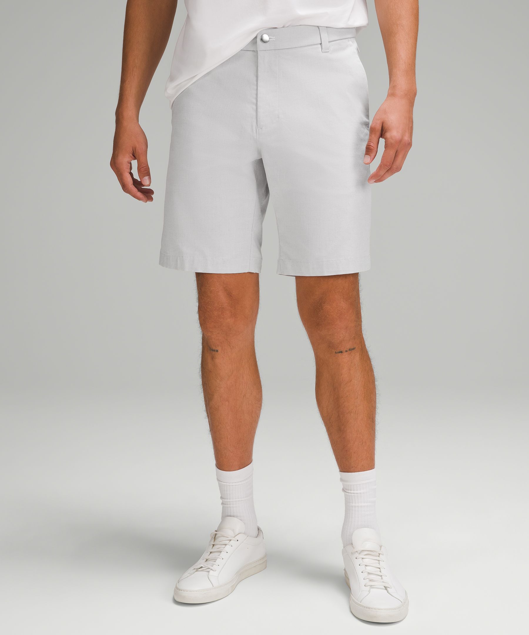 Lululemon Commission Classic-fit Shorts 9" Oxford In White/black
