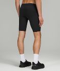 Surge Tight Shorts 25 cm *Nur online erhältlich