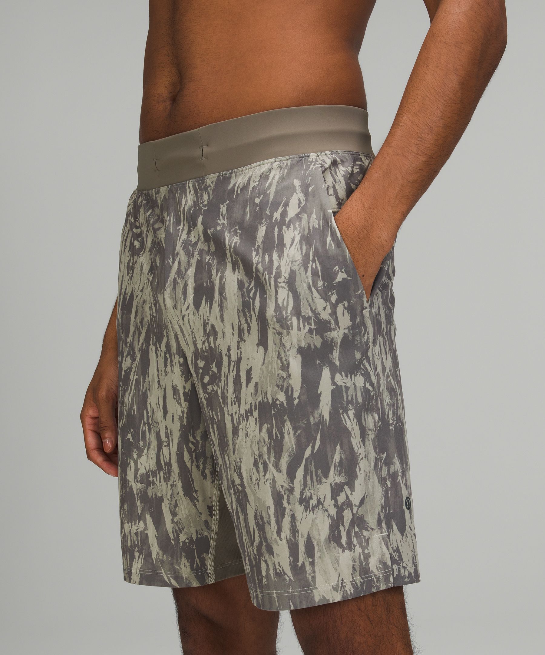 Lululemon T.H.E. Linerless Short 9". 4