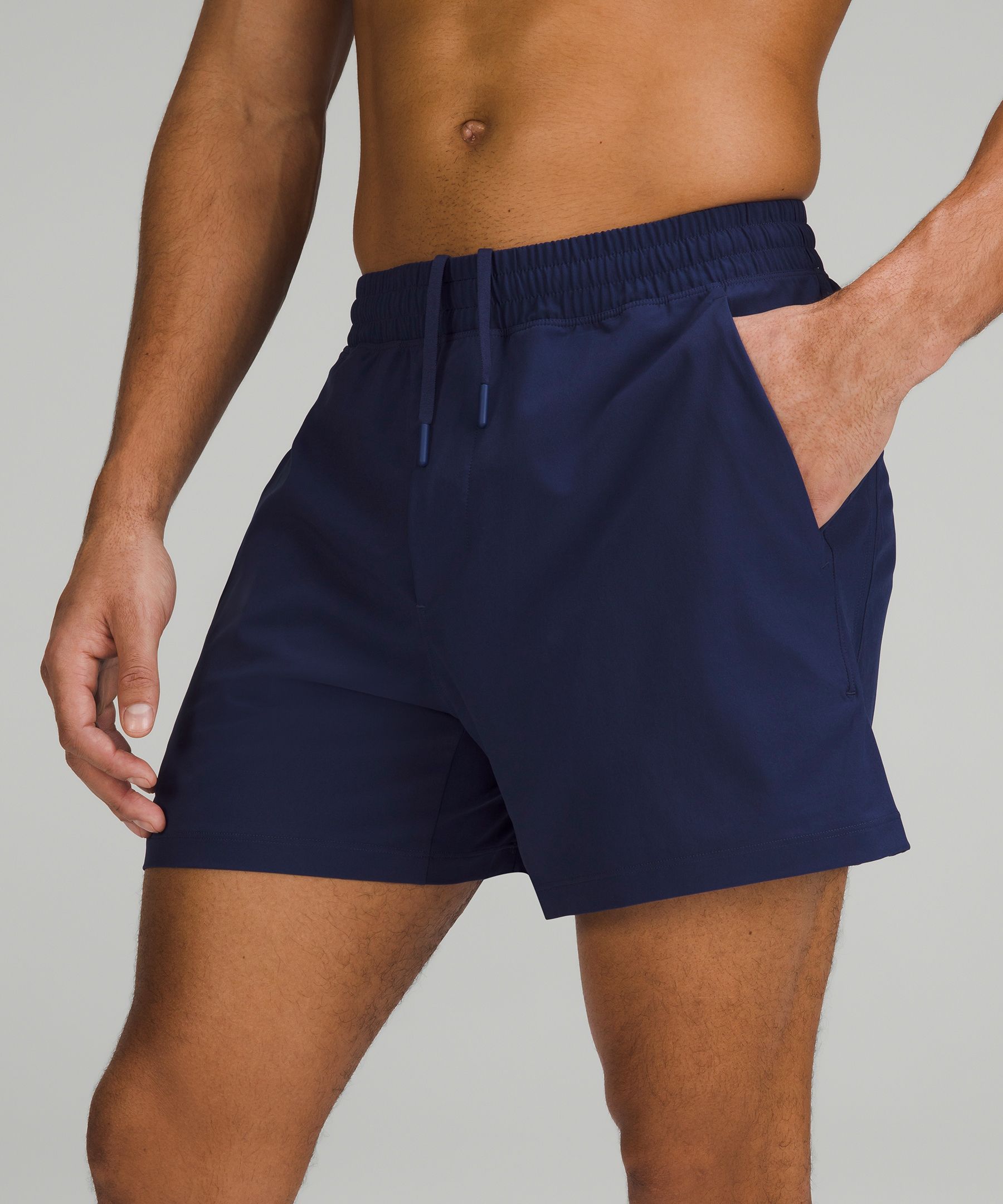 Lululemon mens hot sale short shorts