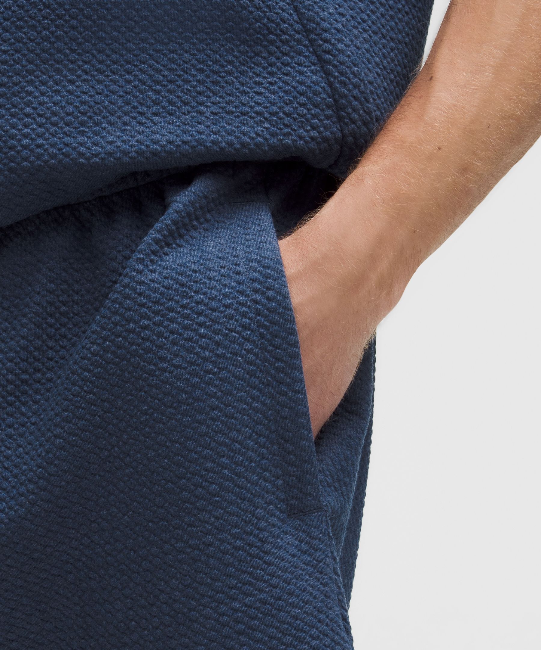 Textured Double-Knit Cotton Short 7" | Men's Shorts