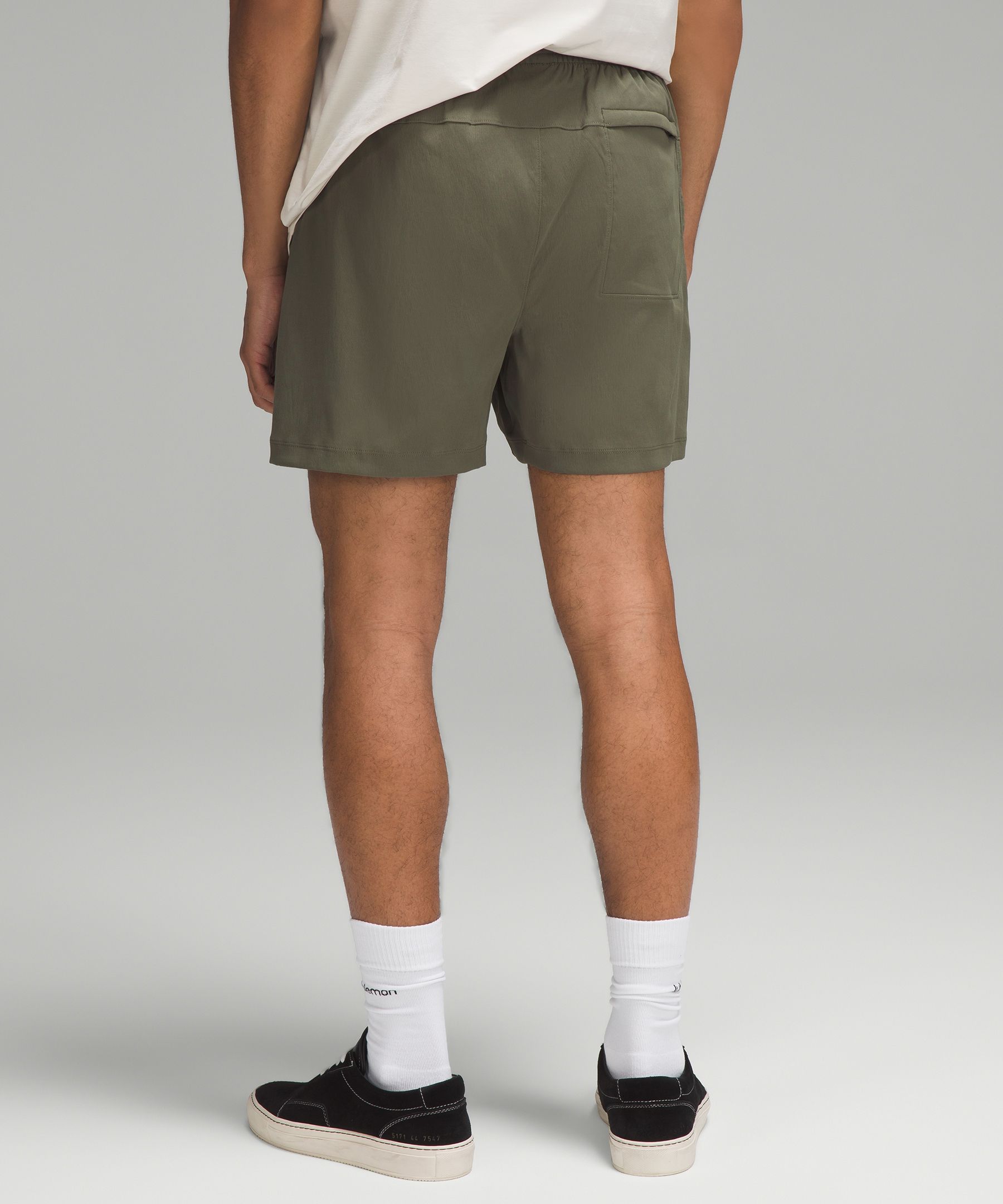 Lululemon store bowline shorts