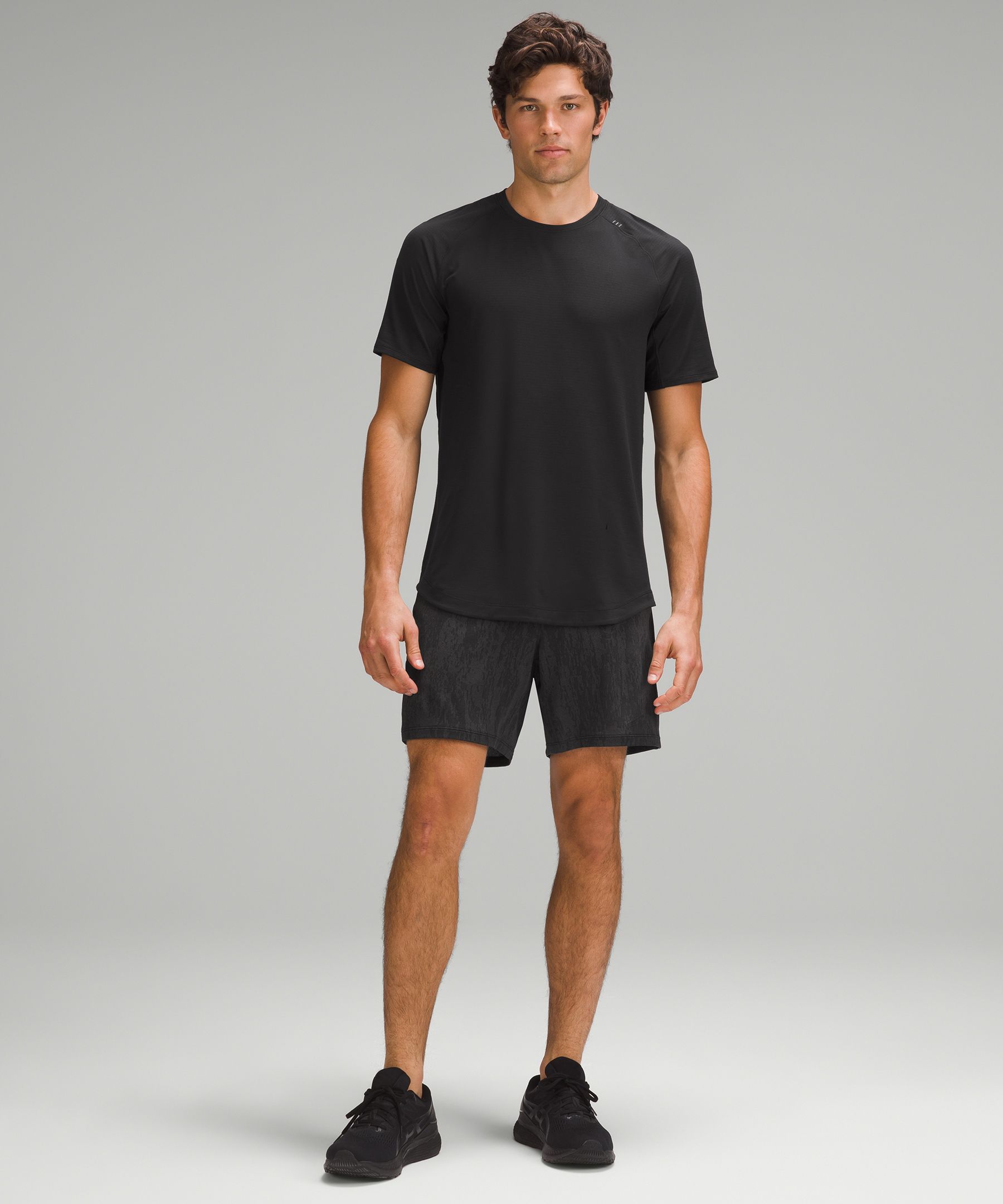 lululemon // CorePower Men's Pace Breaker Short 7 *Lined