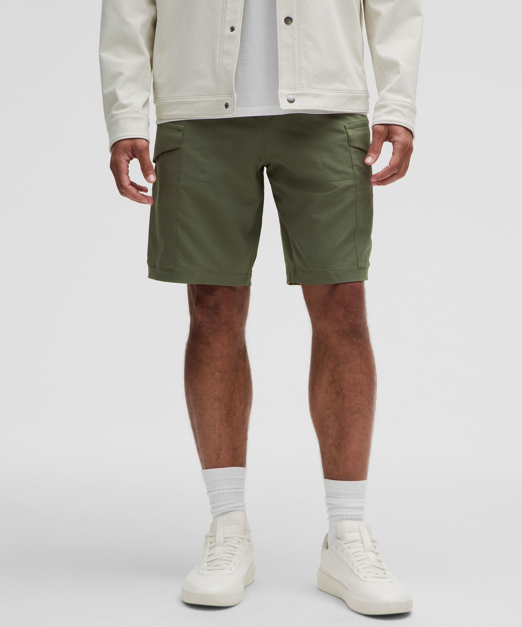 Shorts with cargo clearance pockets