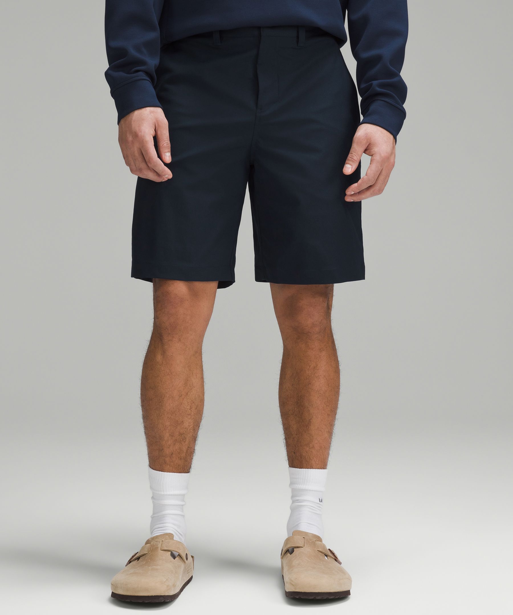 Relaxed-Fit Smooth Twill Short 9" | Men's Shorts