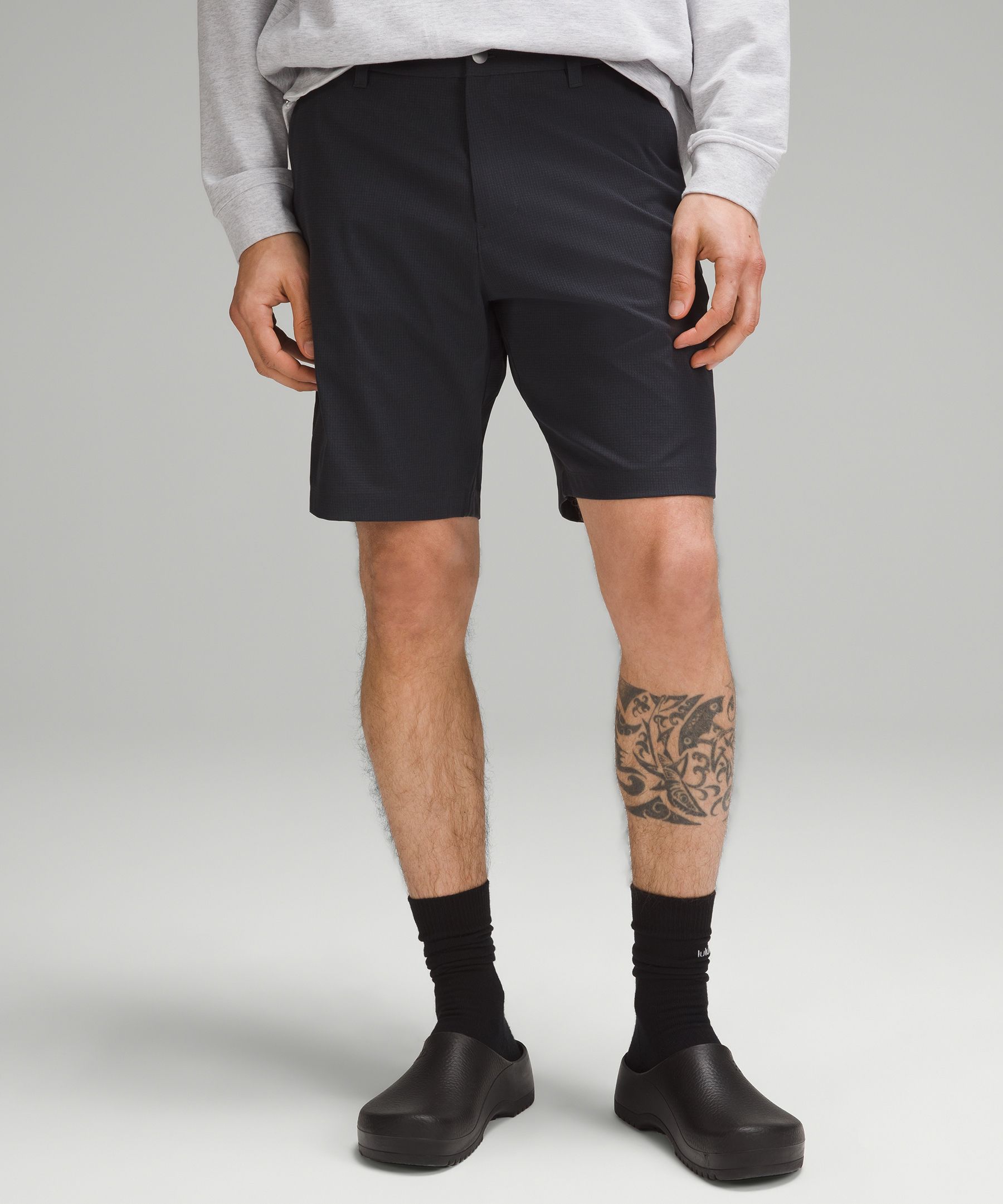 Black lululemon cheap shorts mens