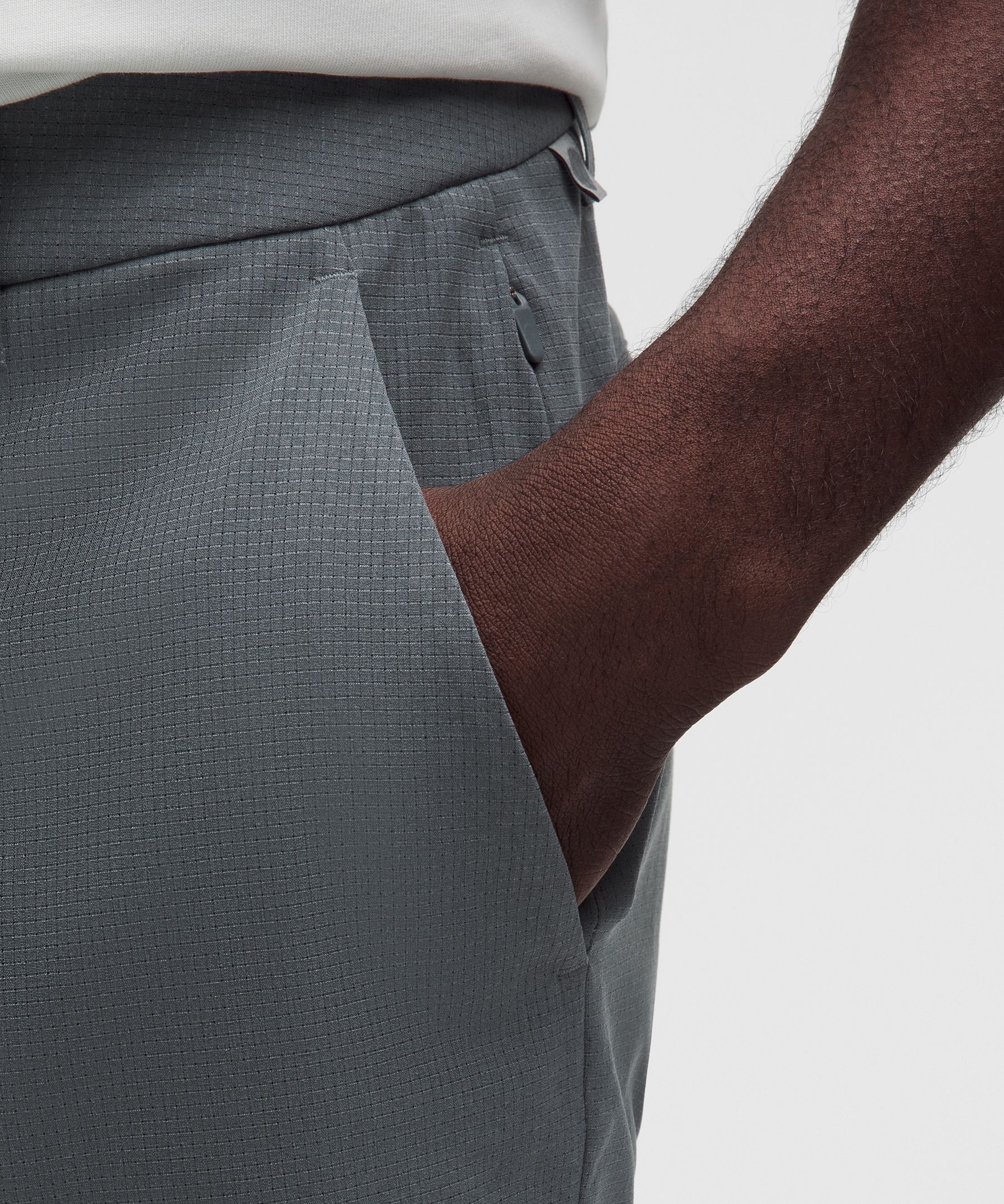 ABC Classic-Fit Short 9