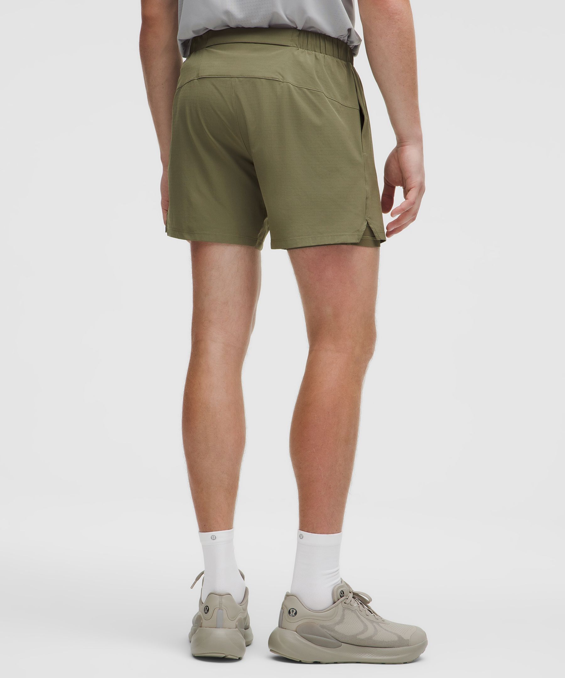Lululemon Mile Maker Run Crew Ripstop Lined Short 6"