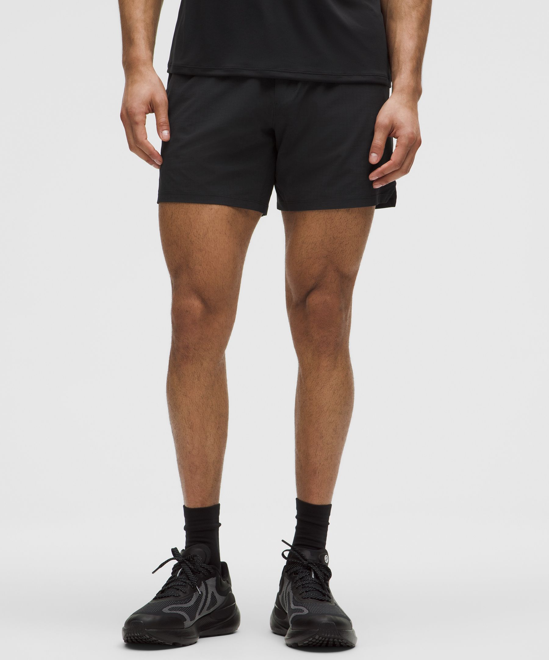 Mile Maker Run Crew Ripstop Linerless Short 6"