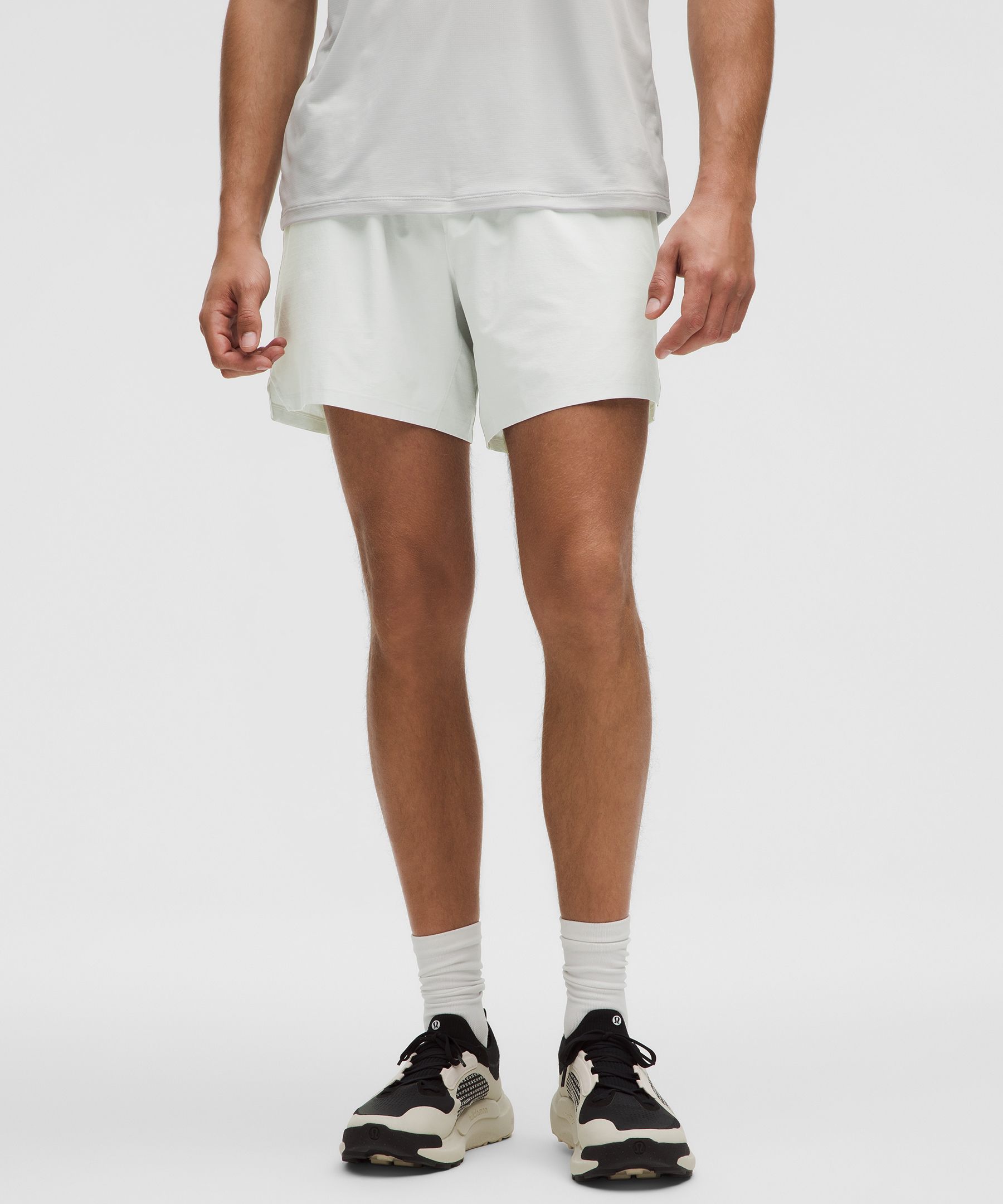 Lululemon Mile Maker Run Crew Ripstop Linerless Shorts 6"