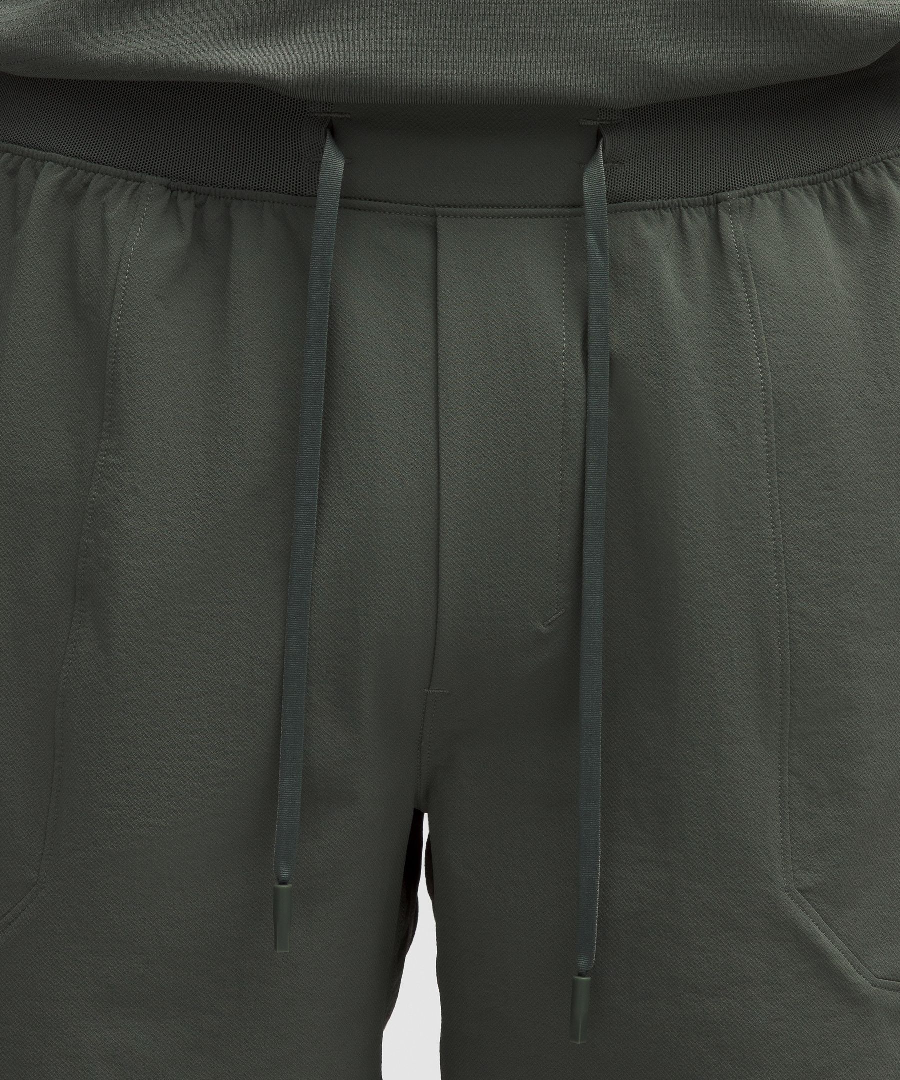 Lululemon License To Train Linerless Short 5"