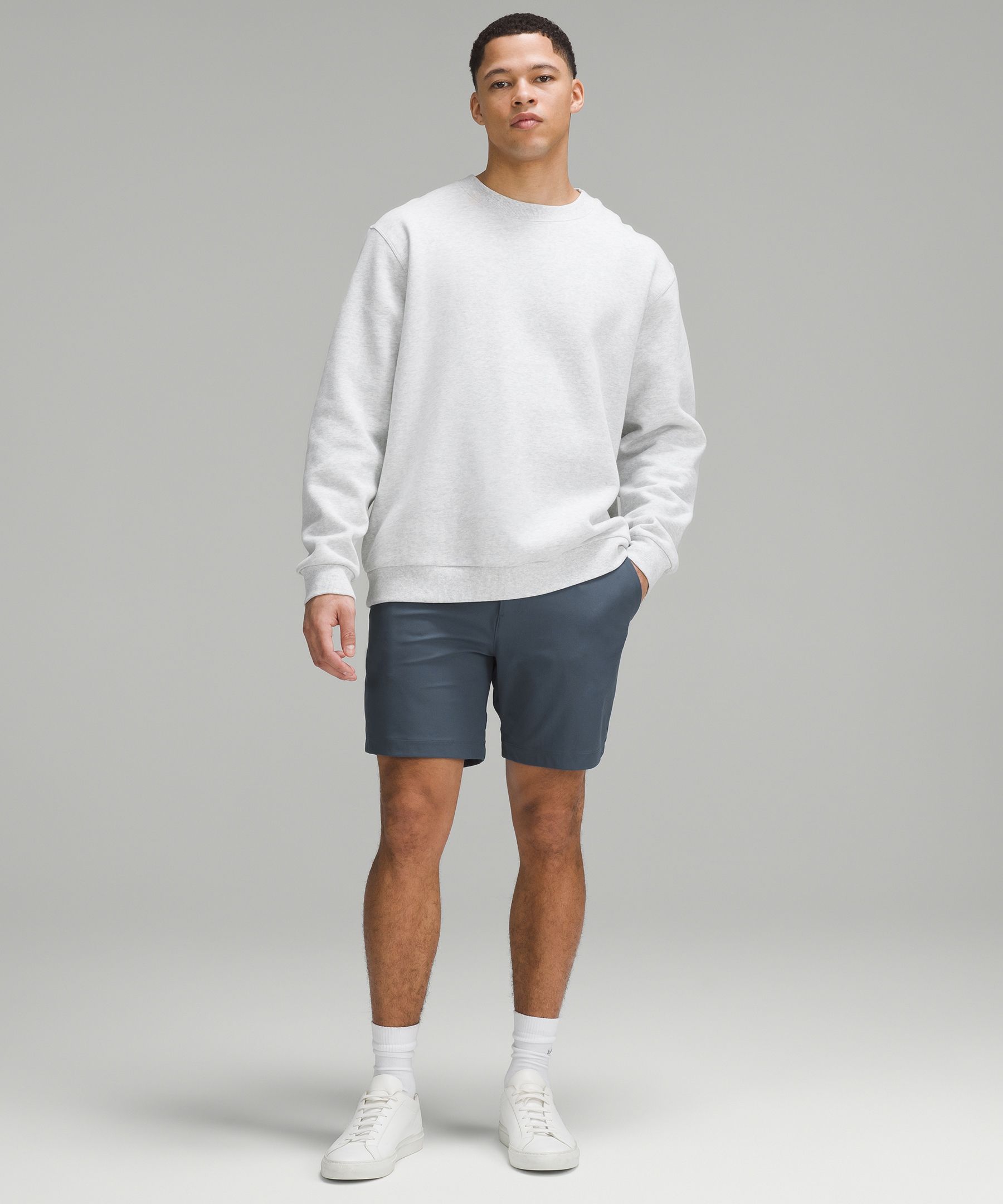 Sweatshirt and shorts outlet mens