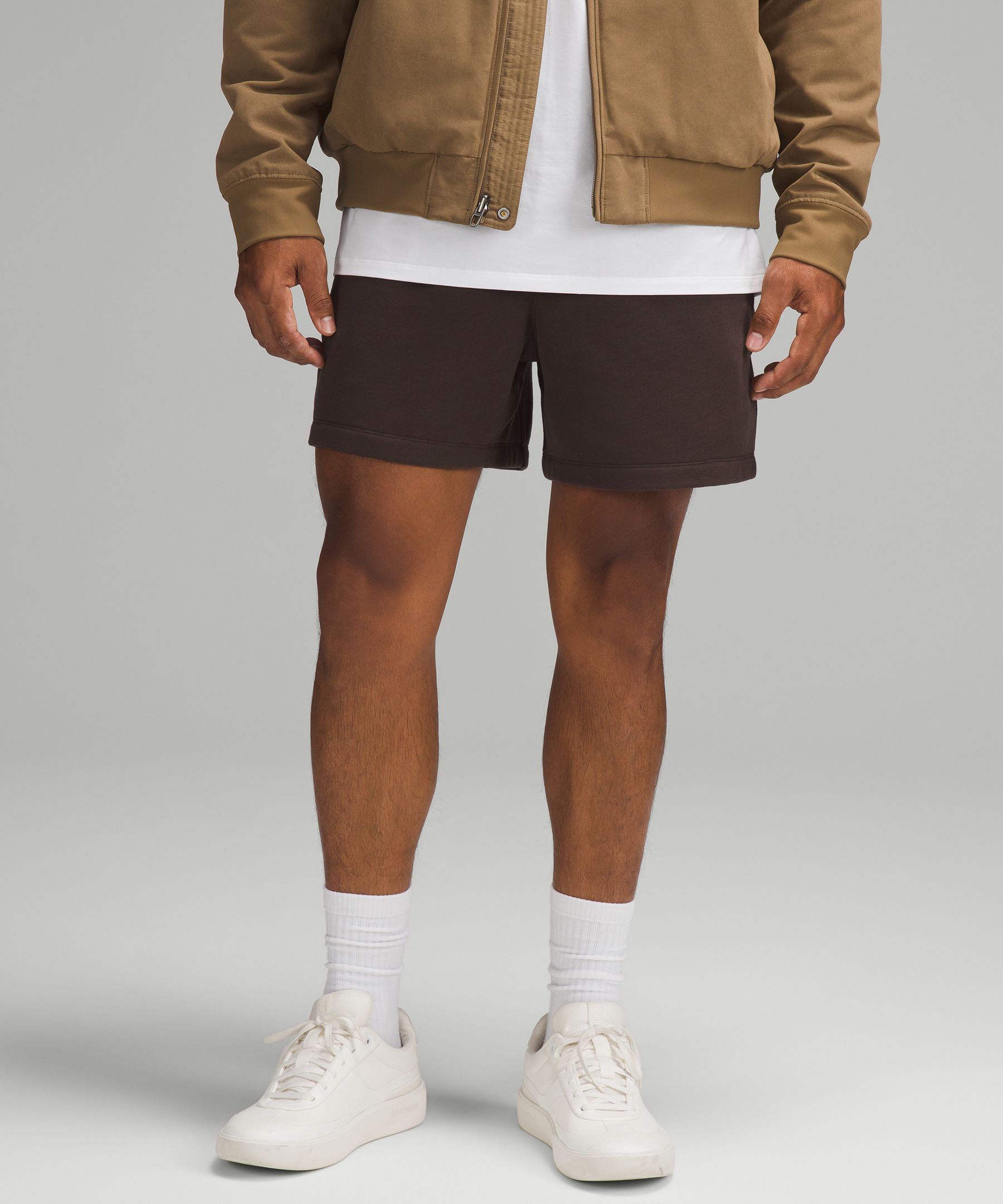 Pantalones cortos Steady State de corte clásico, 13 cm