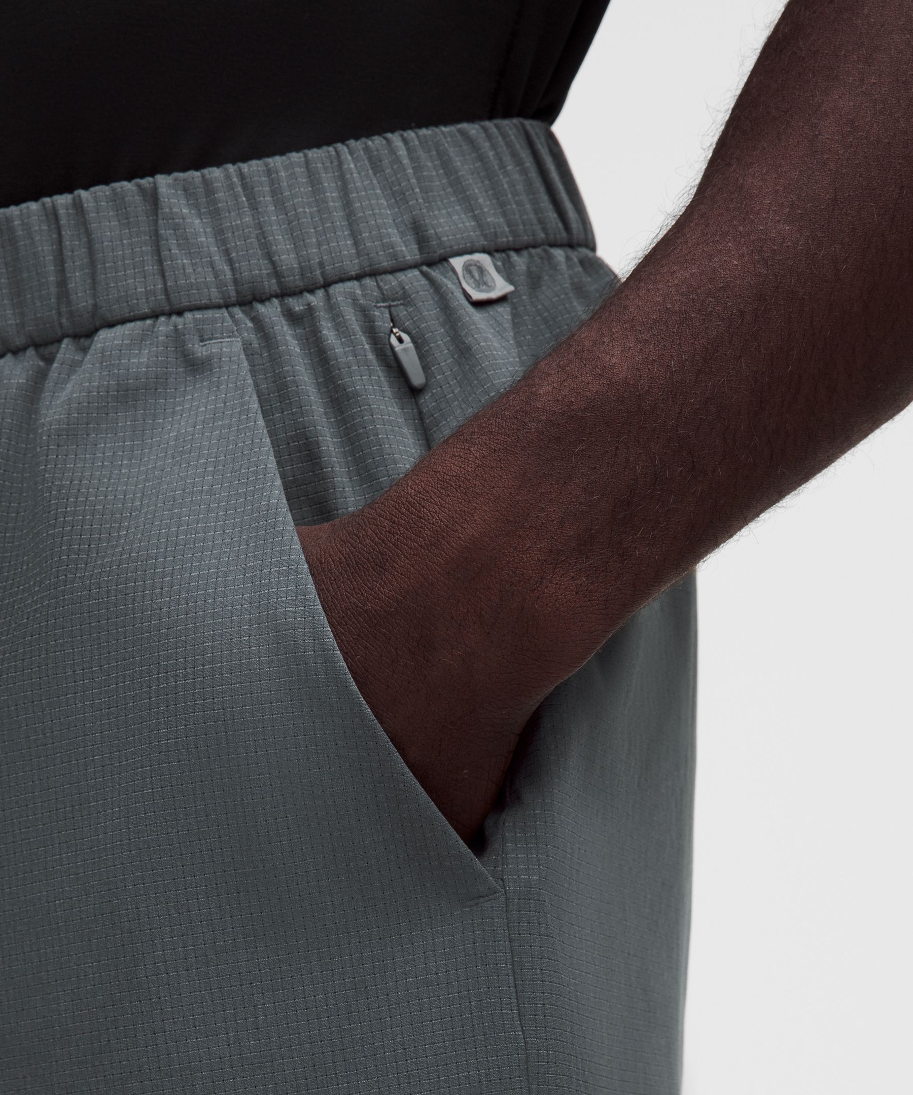 ABC WovenAir Pull-On Short 7"
