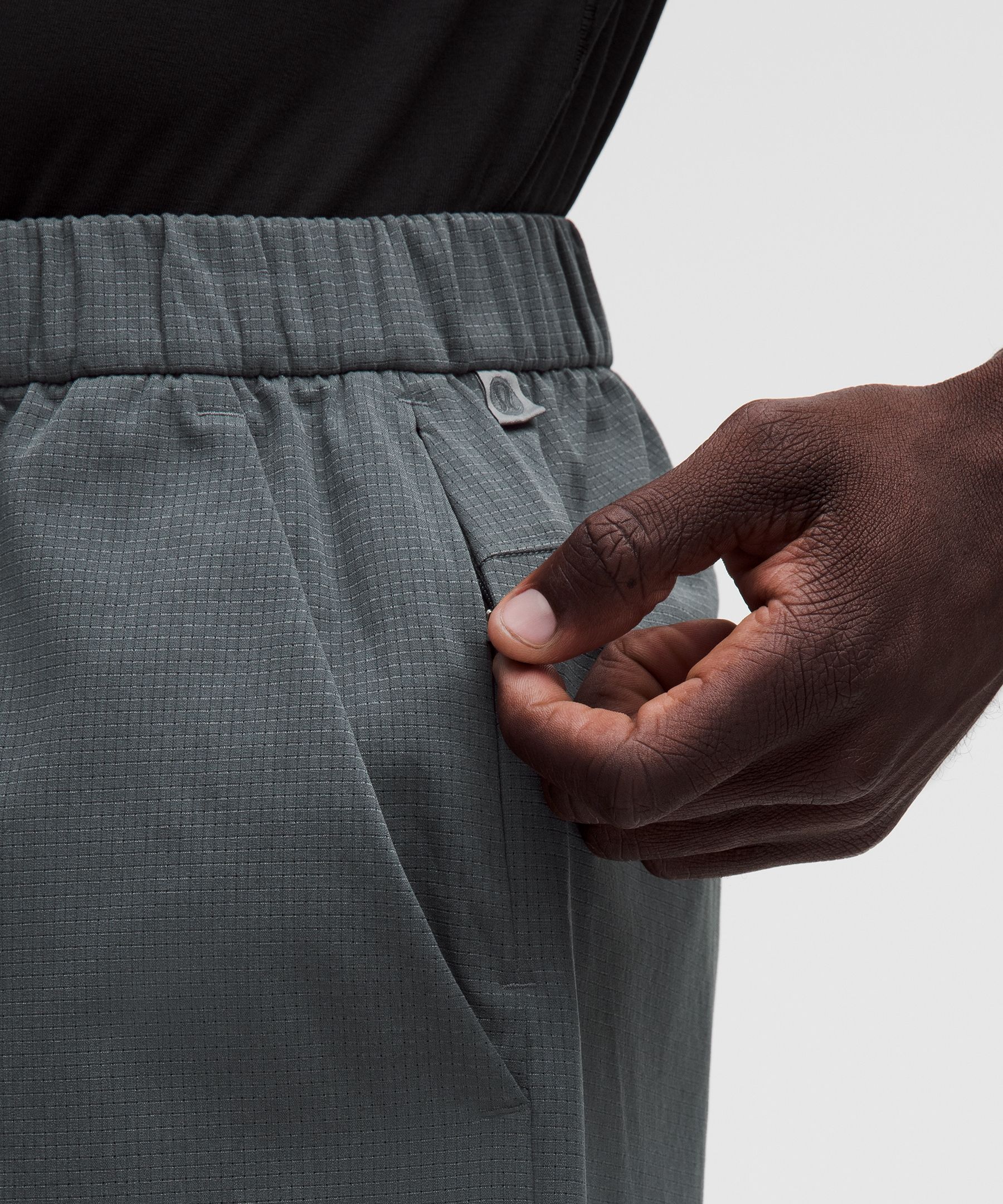 ABC WovenAir Pull-On Short 7"