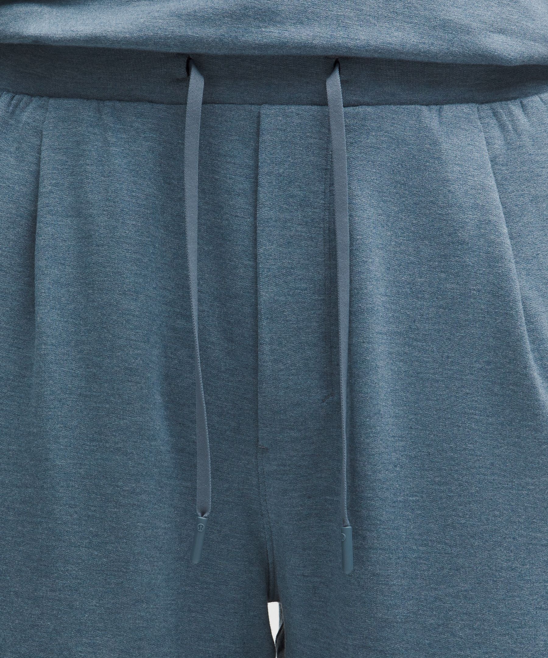 BeCalm Relaxed-Fit Short 7"