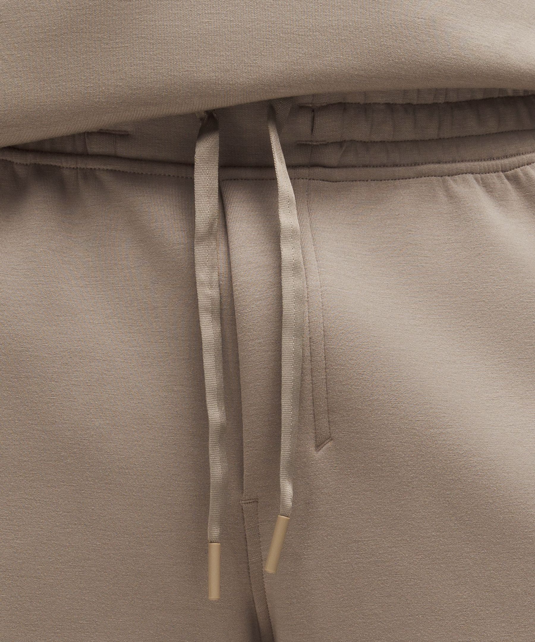 Lululemon Smooth Spacer Cargo Shorts 9"