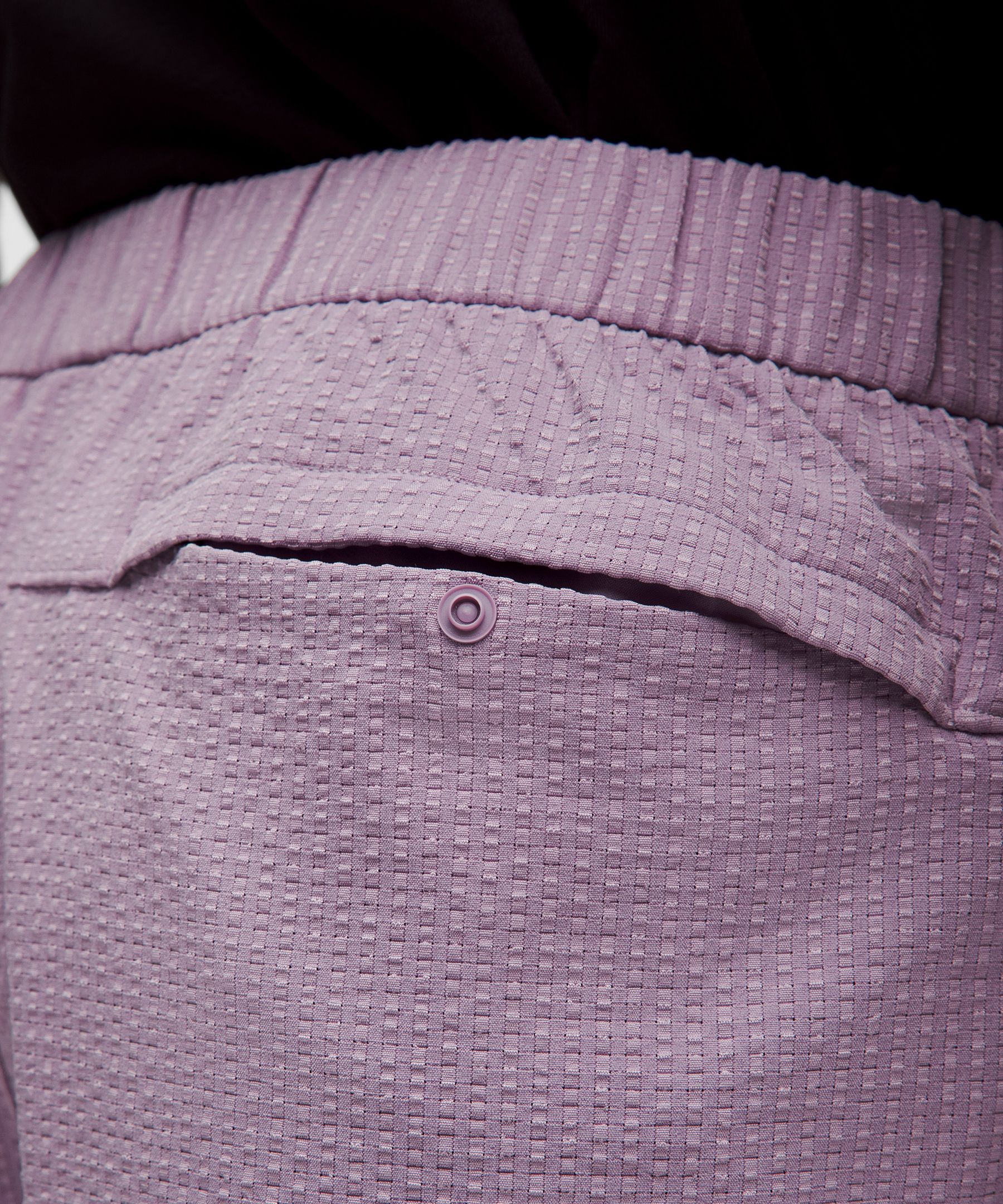 ABC Textured WovenAir Pull-On Short 7"
