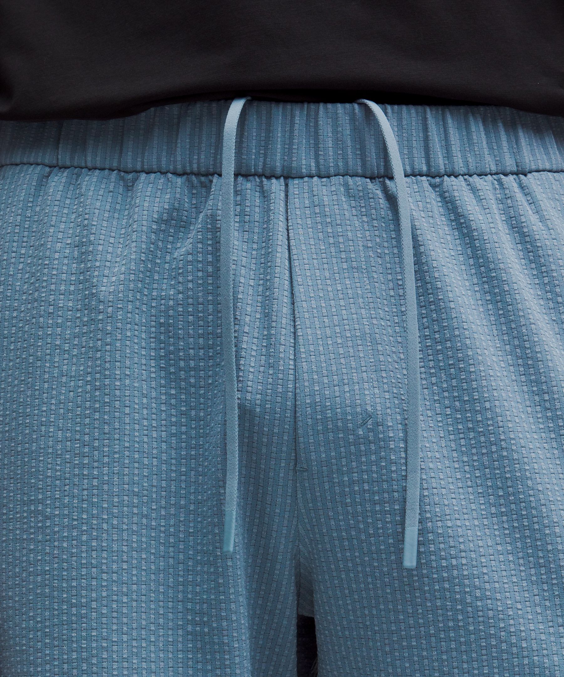 ABC Textured WovenAir Pull-On Short 7"