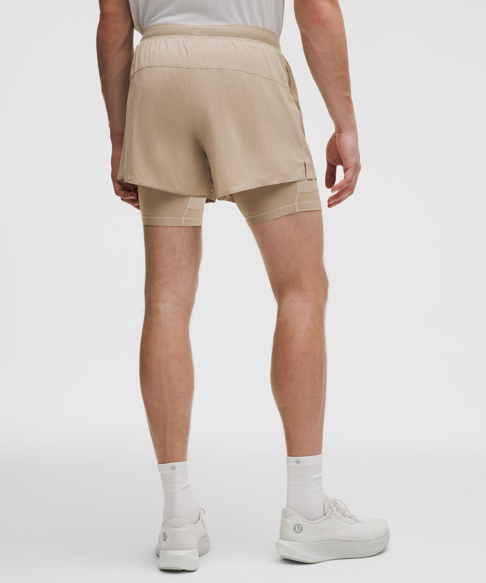 Lululemon Perforated Lined Running Short 5" — фото 3