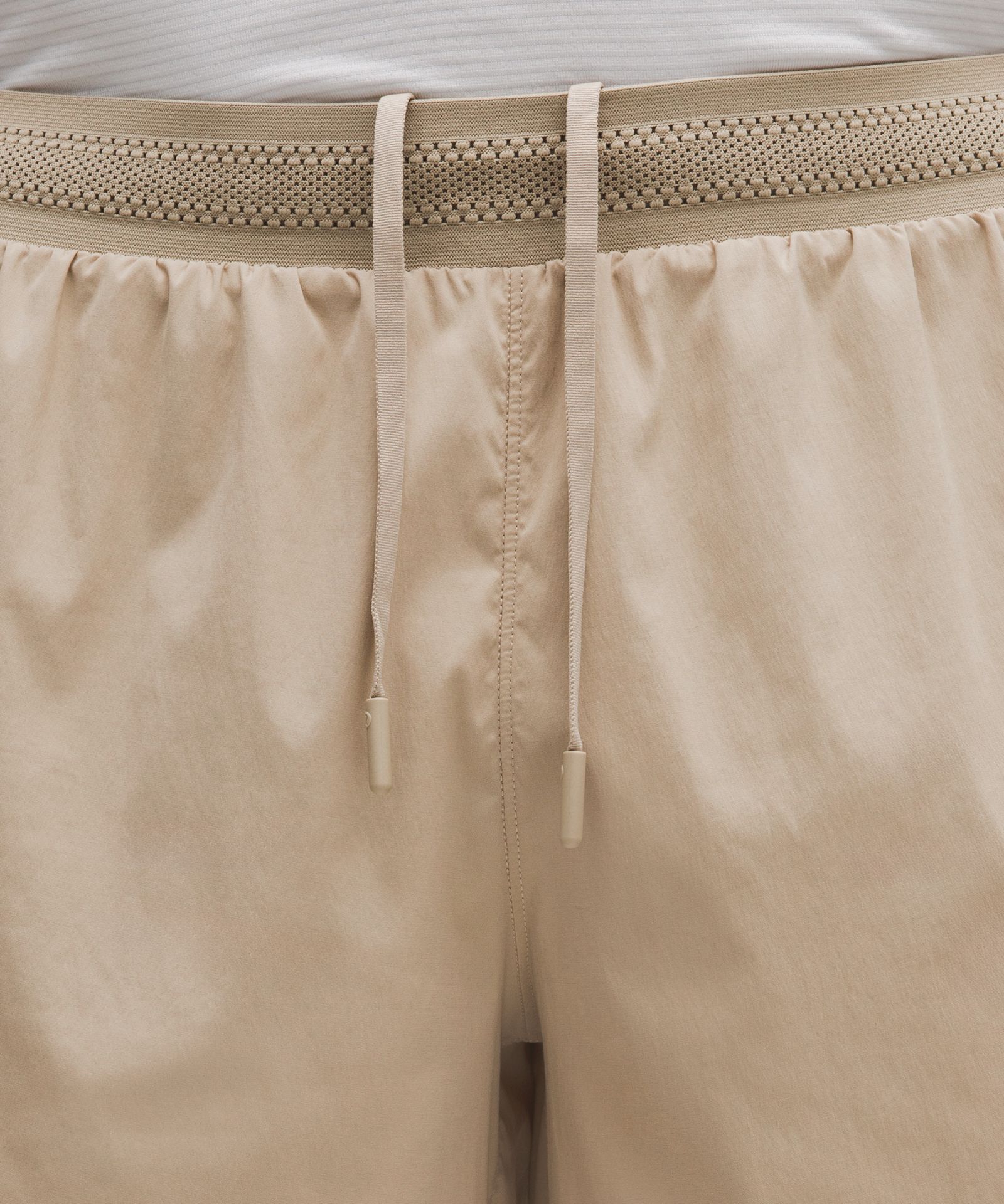 Lululemon Perforated Lined Running Short 5" — фото 4