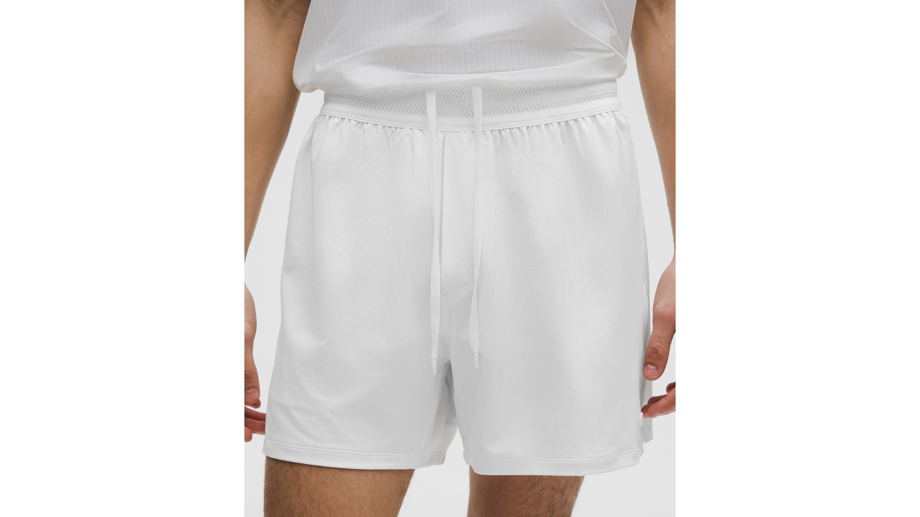 Mesh-Panelled Tennis Short 5"