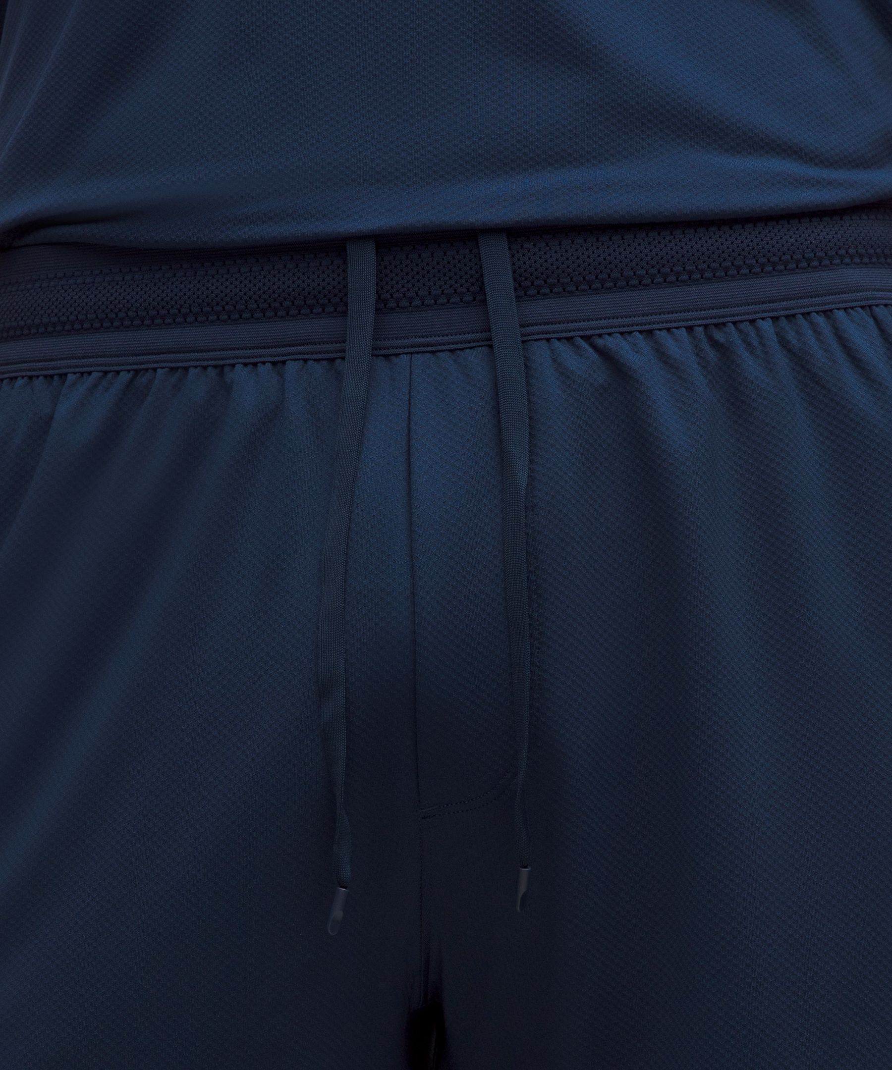 Short de tennis &agrave; empi&egrave;cements en maille 13 cm
