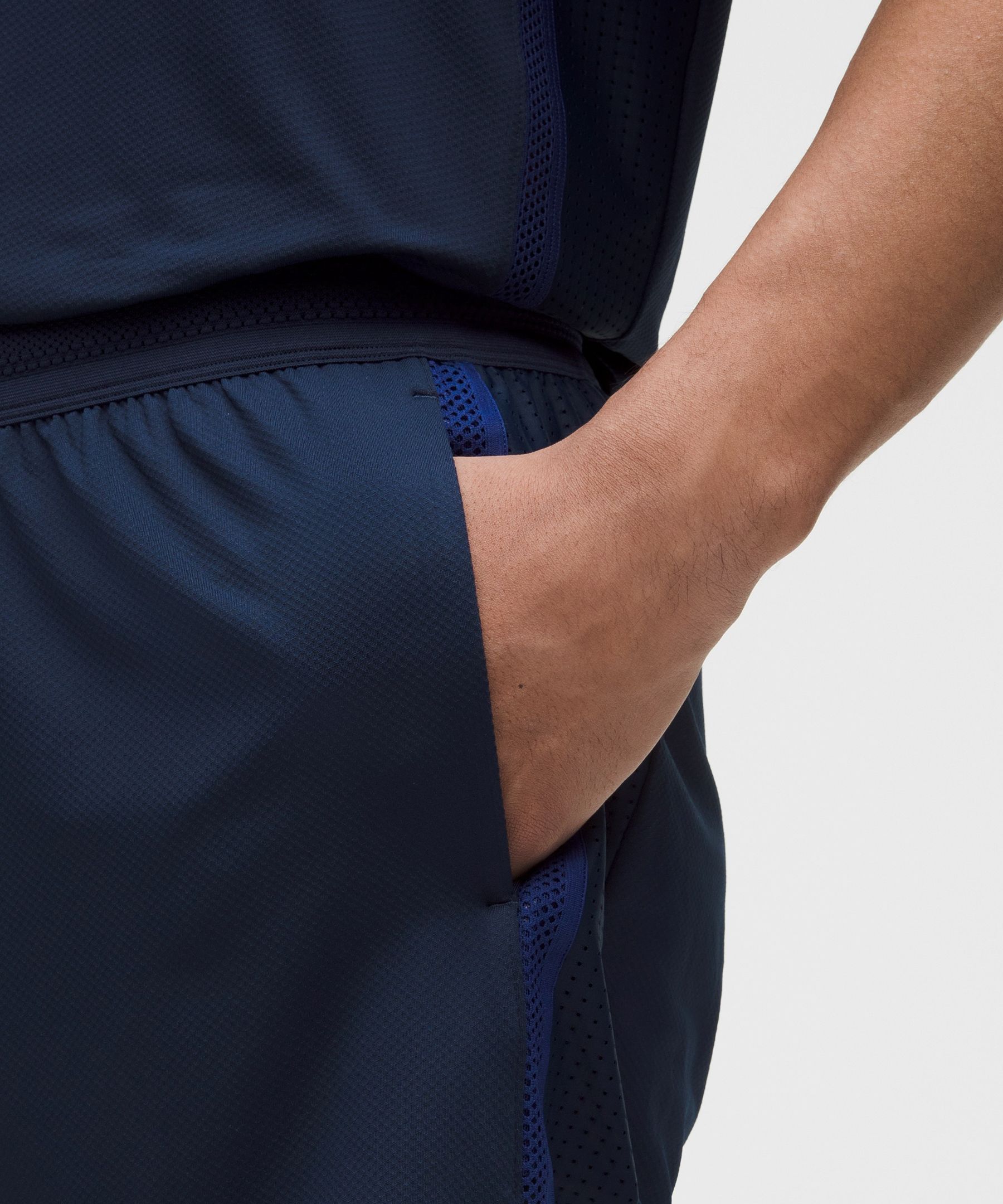 Short de tennis &agrave; empi&egrave;cements en maille 13 cm