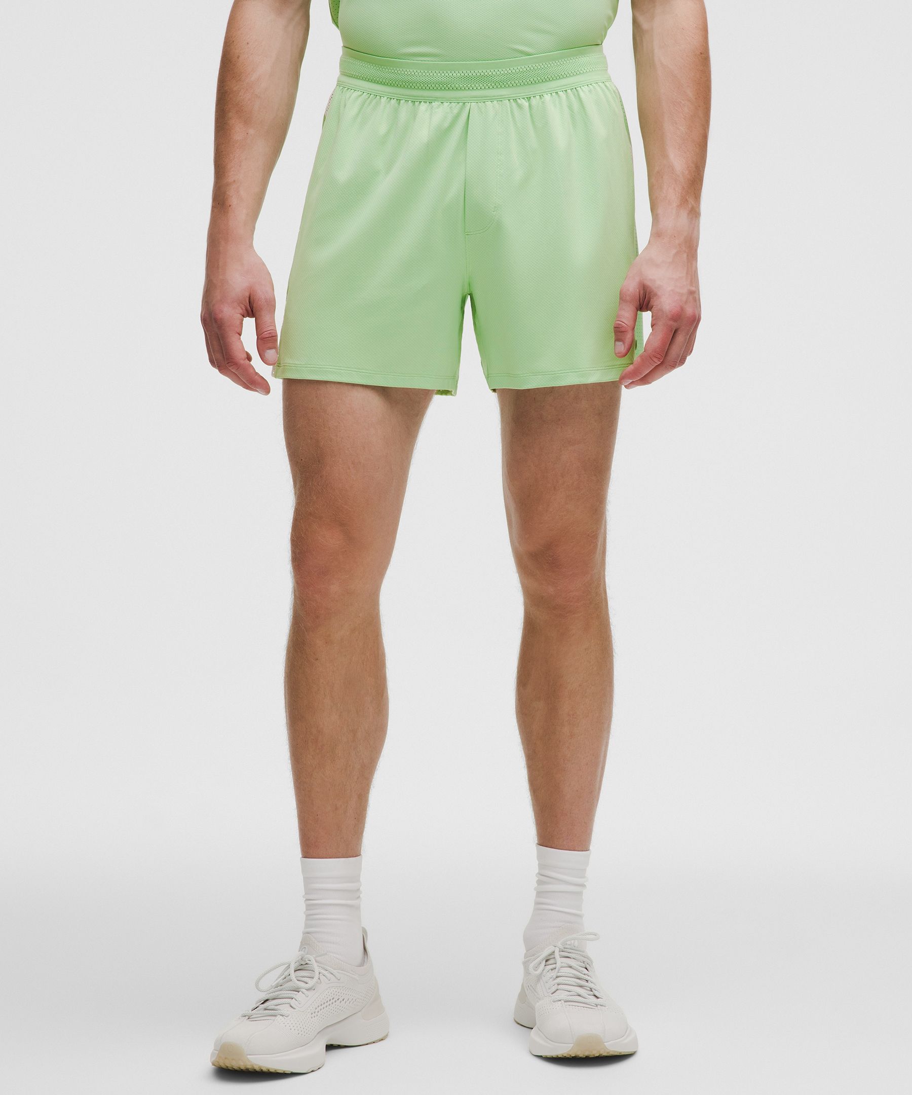 Mesh-Panelled Tennis Short 5"