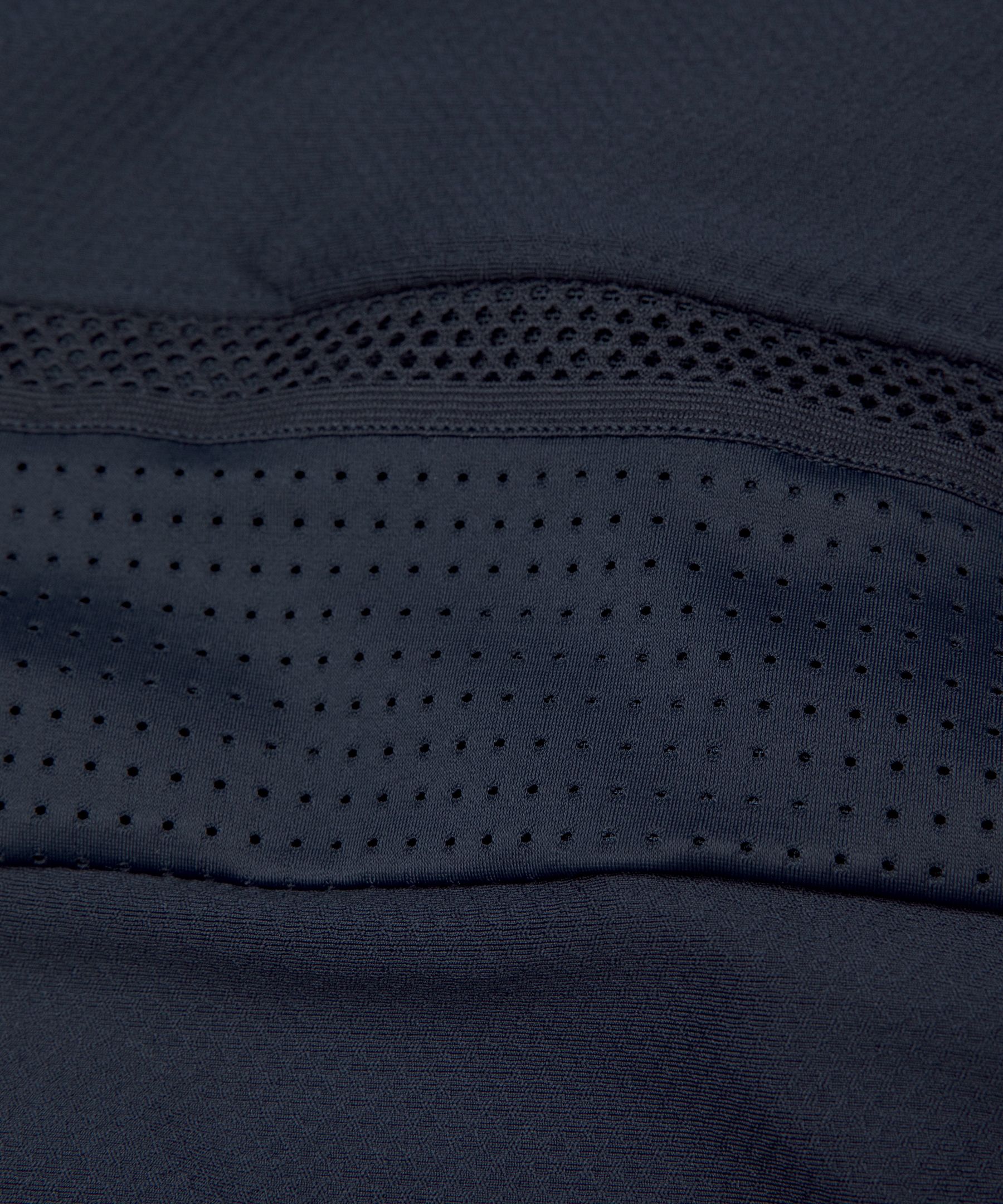 Mesh-Panelled Tennis Short 7"