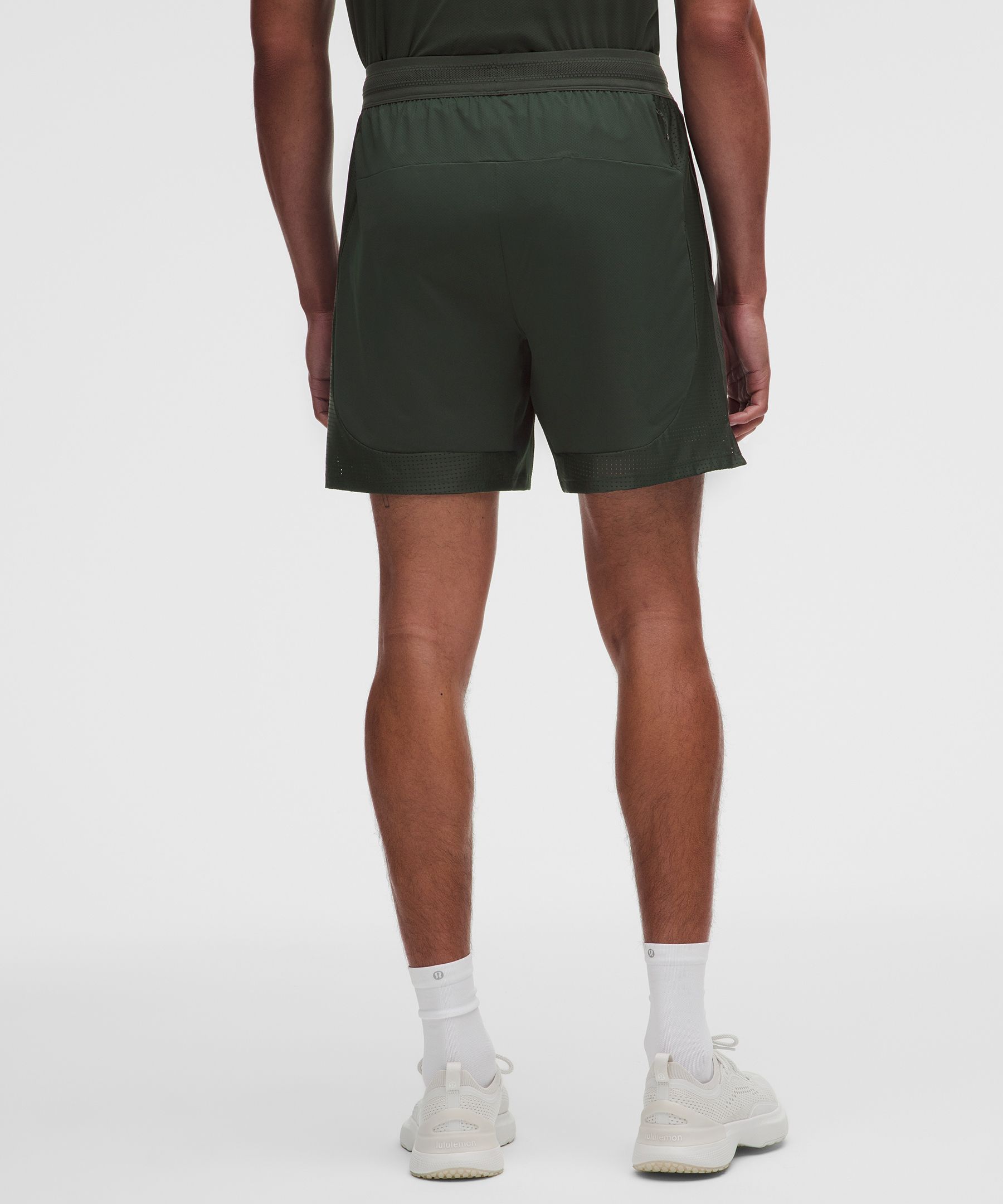 Short de tennis &agrave; empi&egrave;cements en maille 18 cm